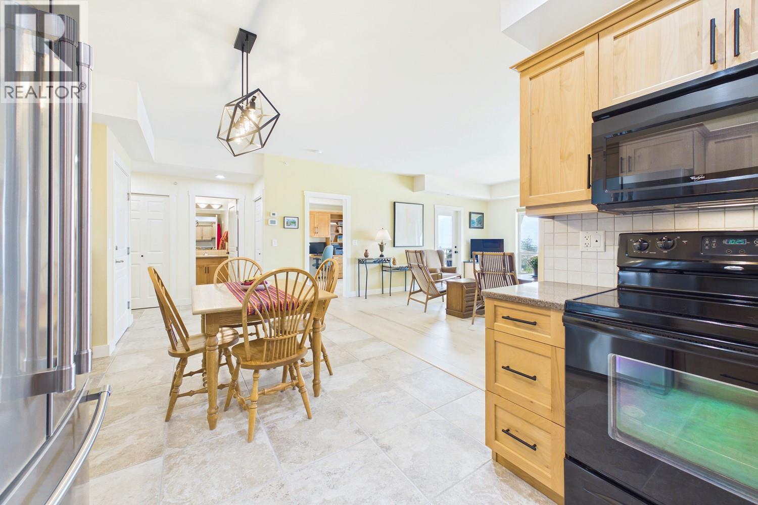 873 Forestbrook Drive Unit# 404, Penticton, British Columbia  V2A 2E9 - Photo 8 - 10398214