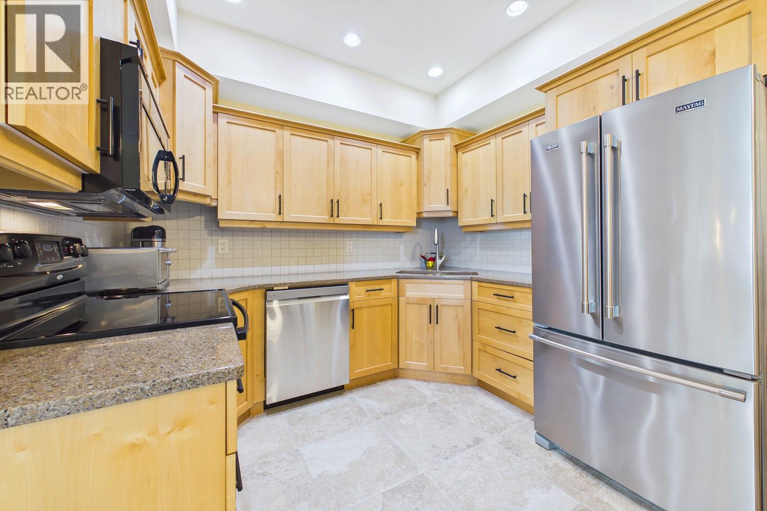 873 Forestbrook Drive Unit# 404, Penticton, British Columbia  V2A 2E9 - Photo 9 - 10398214