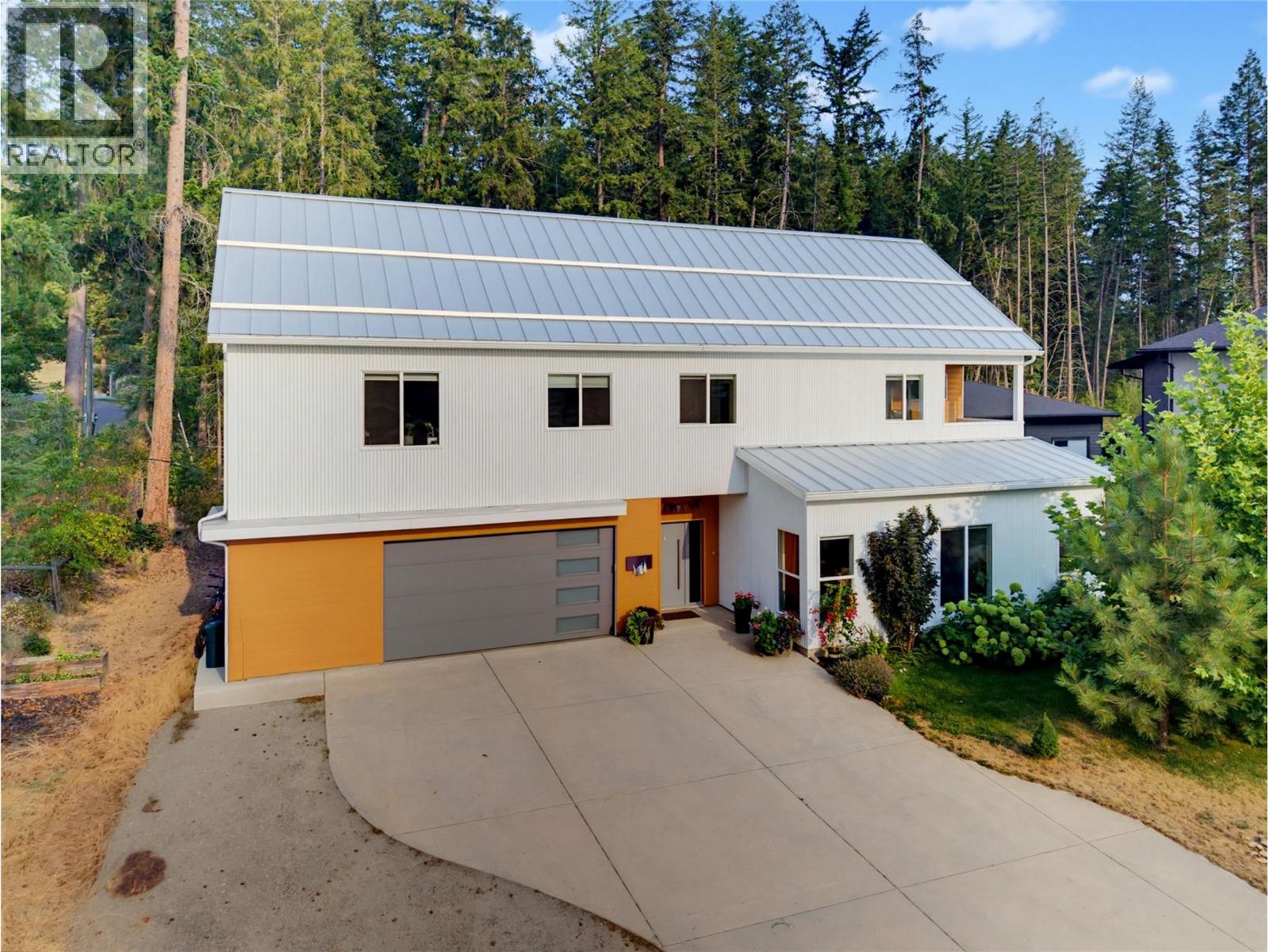 3820 20 Street Ne Unit# 11, Salmon Arm, British Columbia  V1E 0G7 - Photo 1 - 10397716