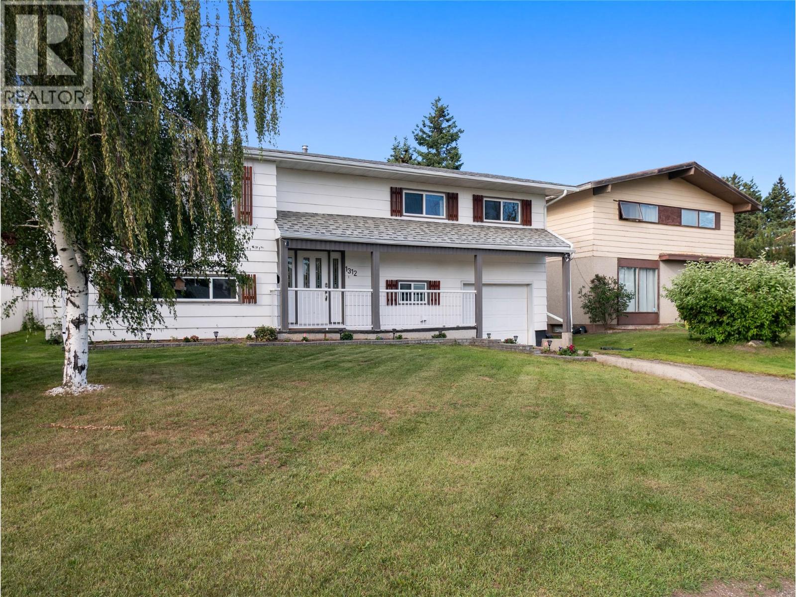 1312 92 Avenue, Dawson Creek, British Columbia  V1G 1C3 - Photo 1 - 10398218