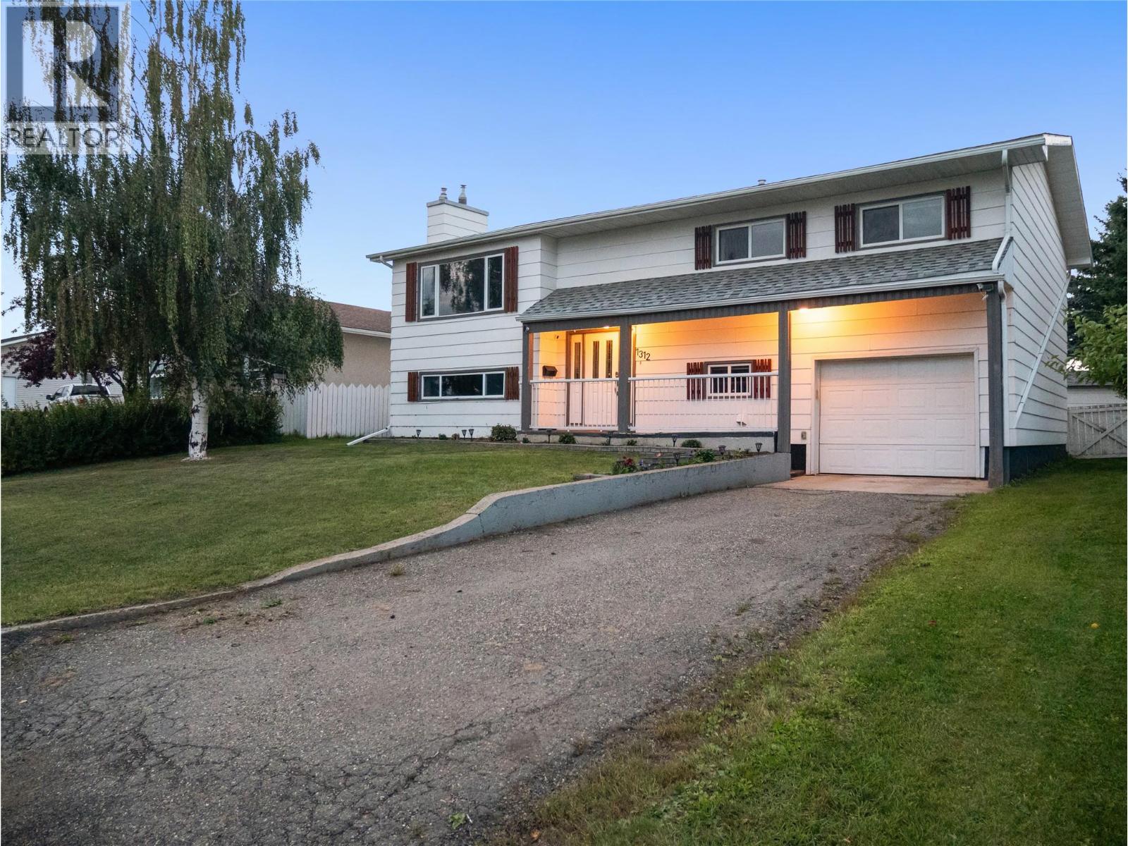 1312 92 Avenue, Dawson Creek, British Columbia  V1G 1C3 - Photo 32 - 10398218
