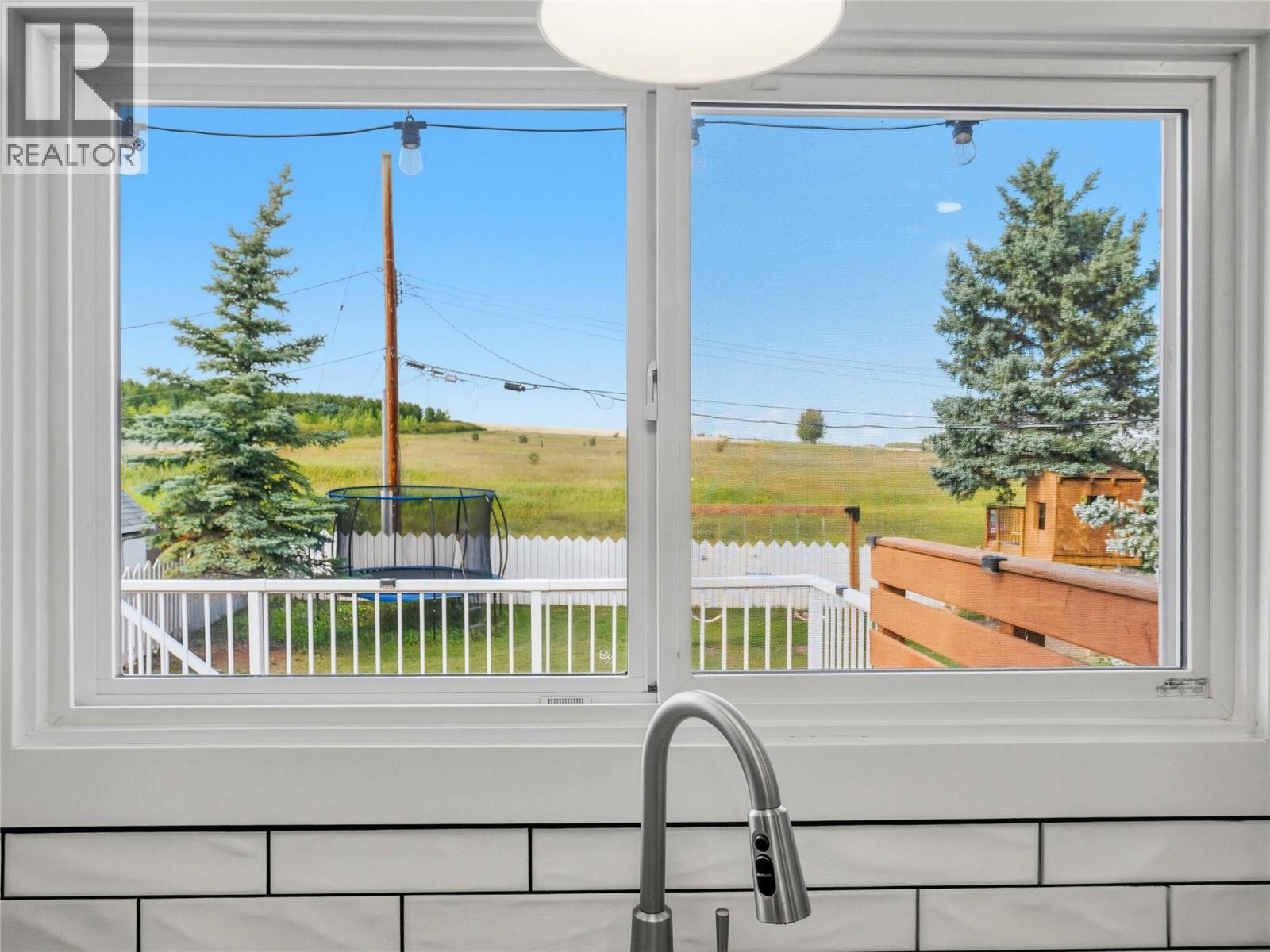 1312 92 Avenue, Dawson Creek, British Columbia  V1G 1C3 - Photo 6 - 10398218
