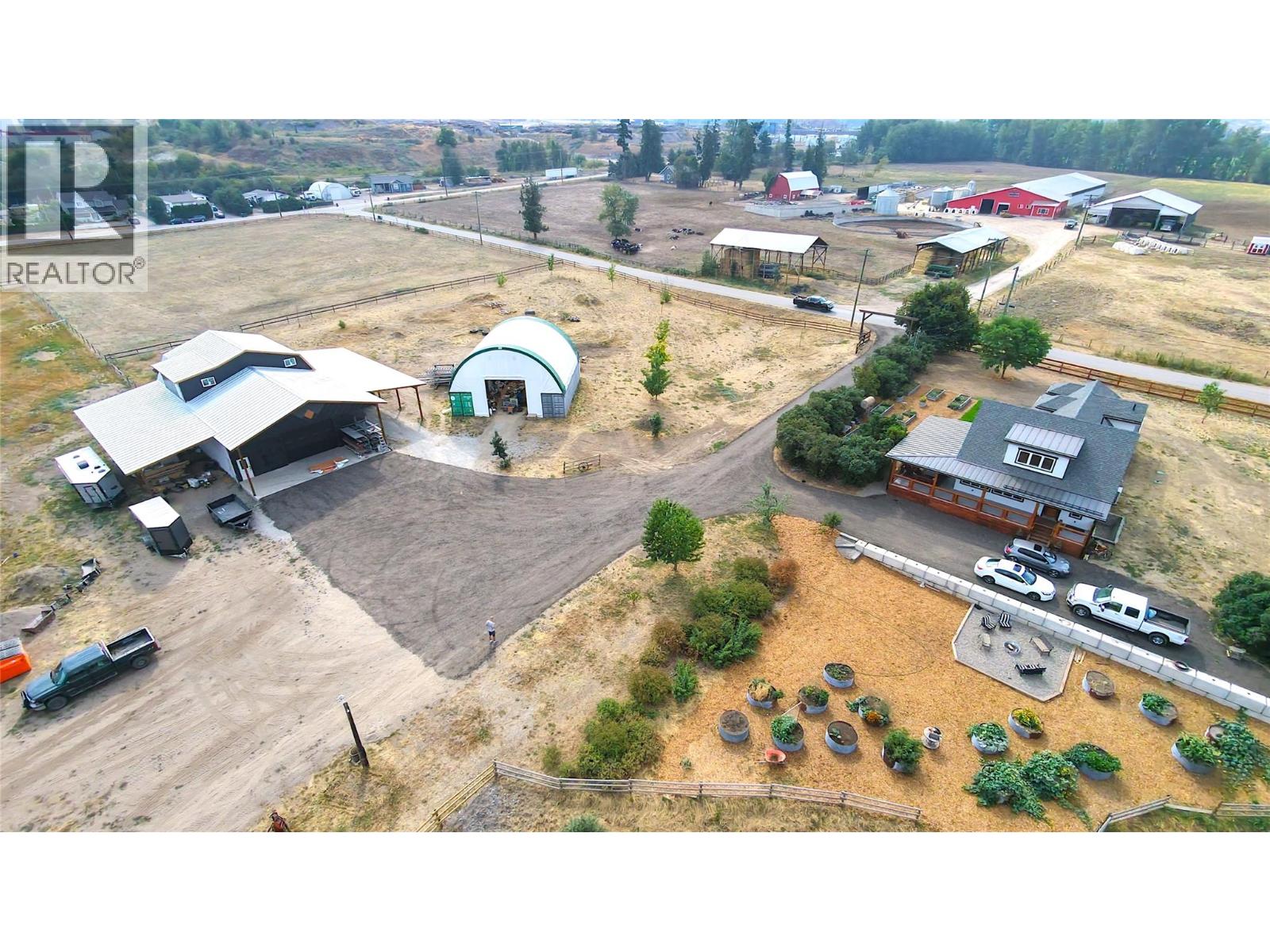 1130 Thomas Hayes Road, Spallumcheen, British Columbia  V0E 1B6 - Photo 3 - 10398138