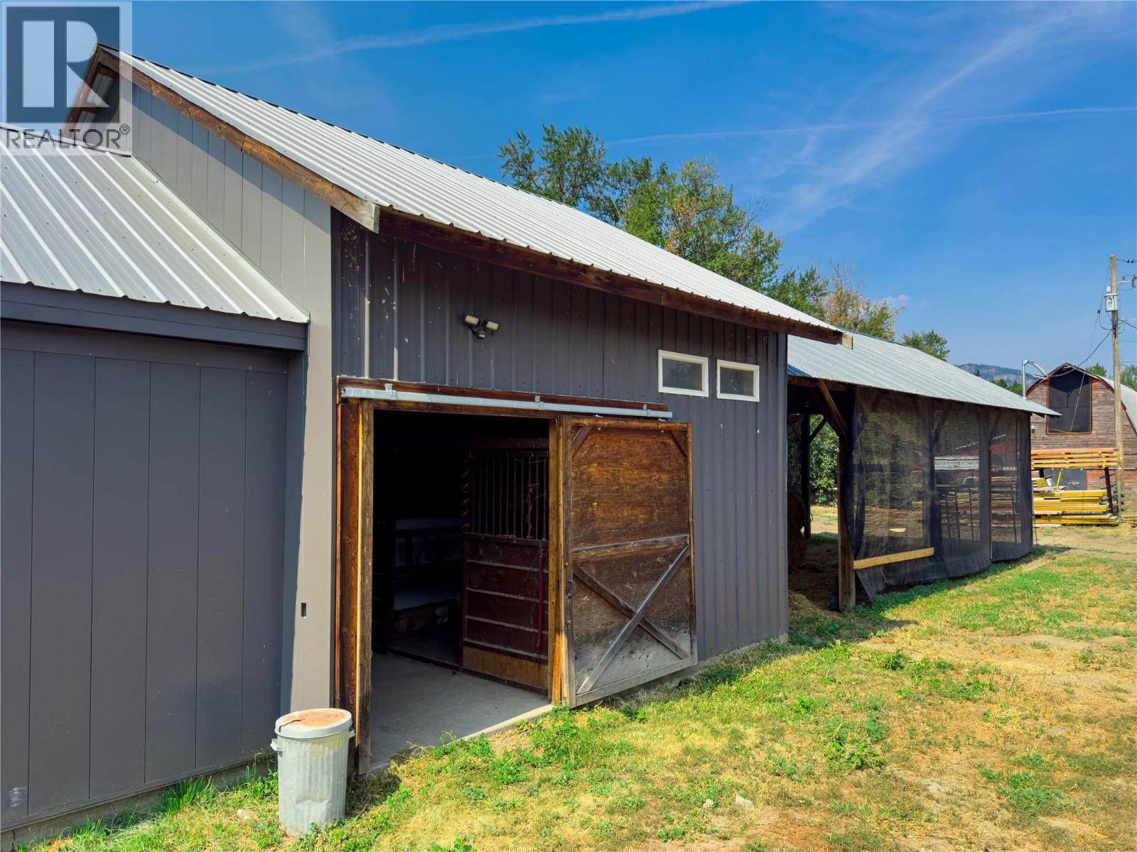 1130 Thomas Hayes Road, Spallumcheen, British Columbia  V0E 1B6 - Photo 25 - 10397880