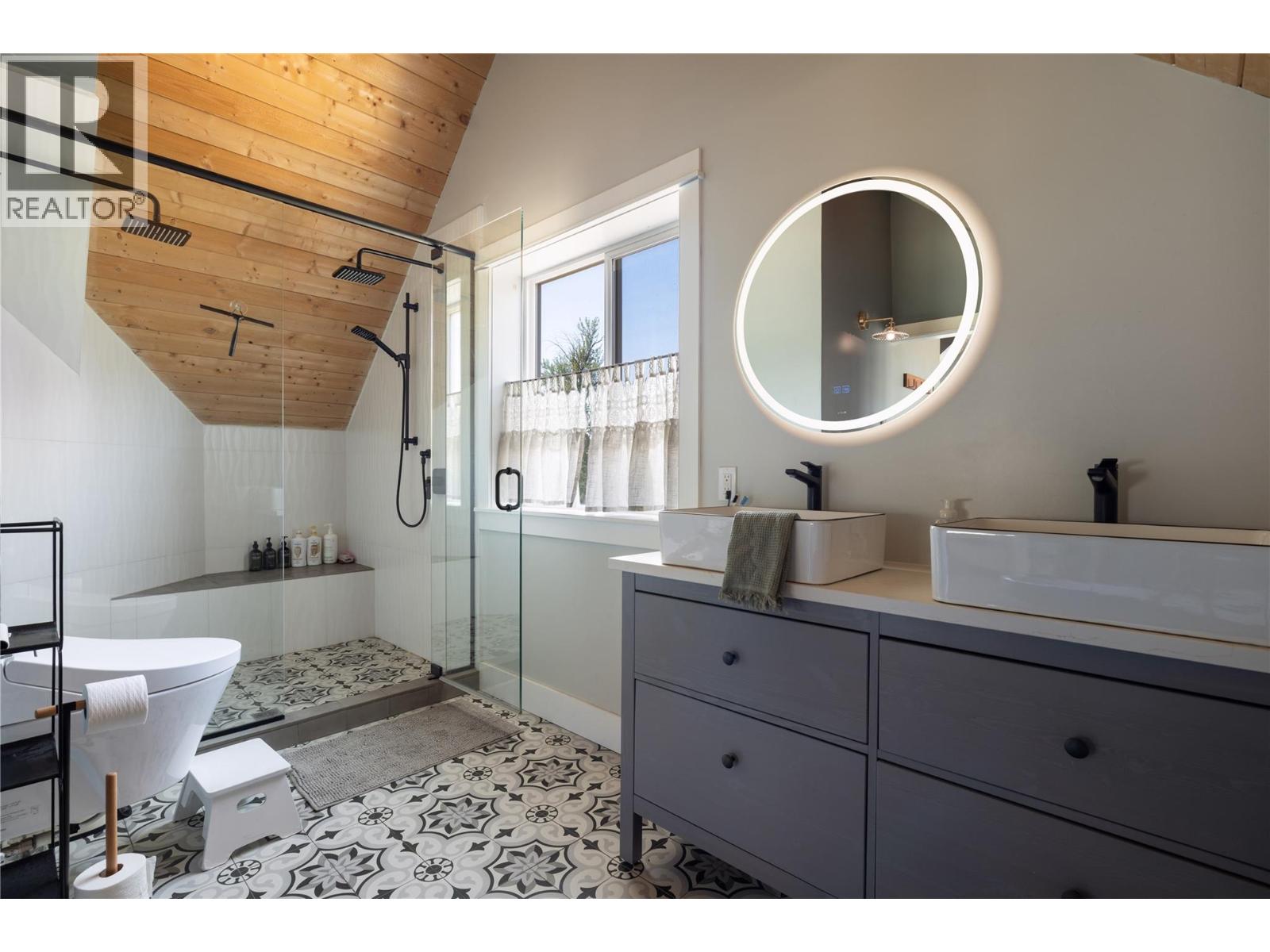1130 Thomas Hayes Road, Spallumcheen, British Columbia  V0E 1B6 - Photo 64 - 10397880