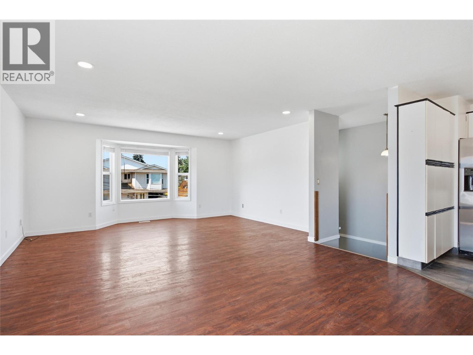 881 Evergreen Place, Kamloops, British Columbia  V2B 5M7 - Photo 10 - 10397643