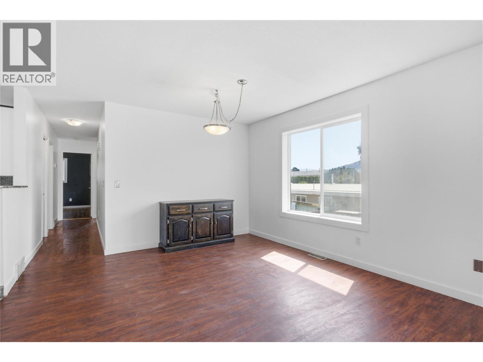 881 Evergreen Place, Kamloops, British Columbia  V2B 5M7 - Photo 11 - 10397643