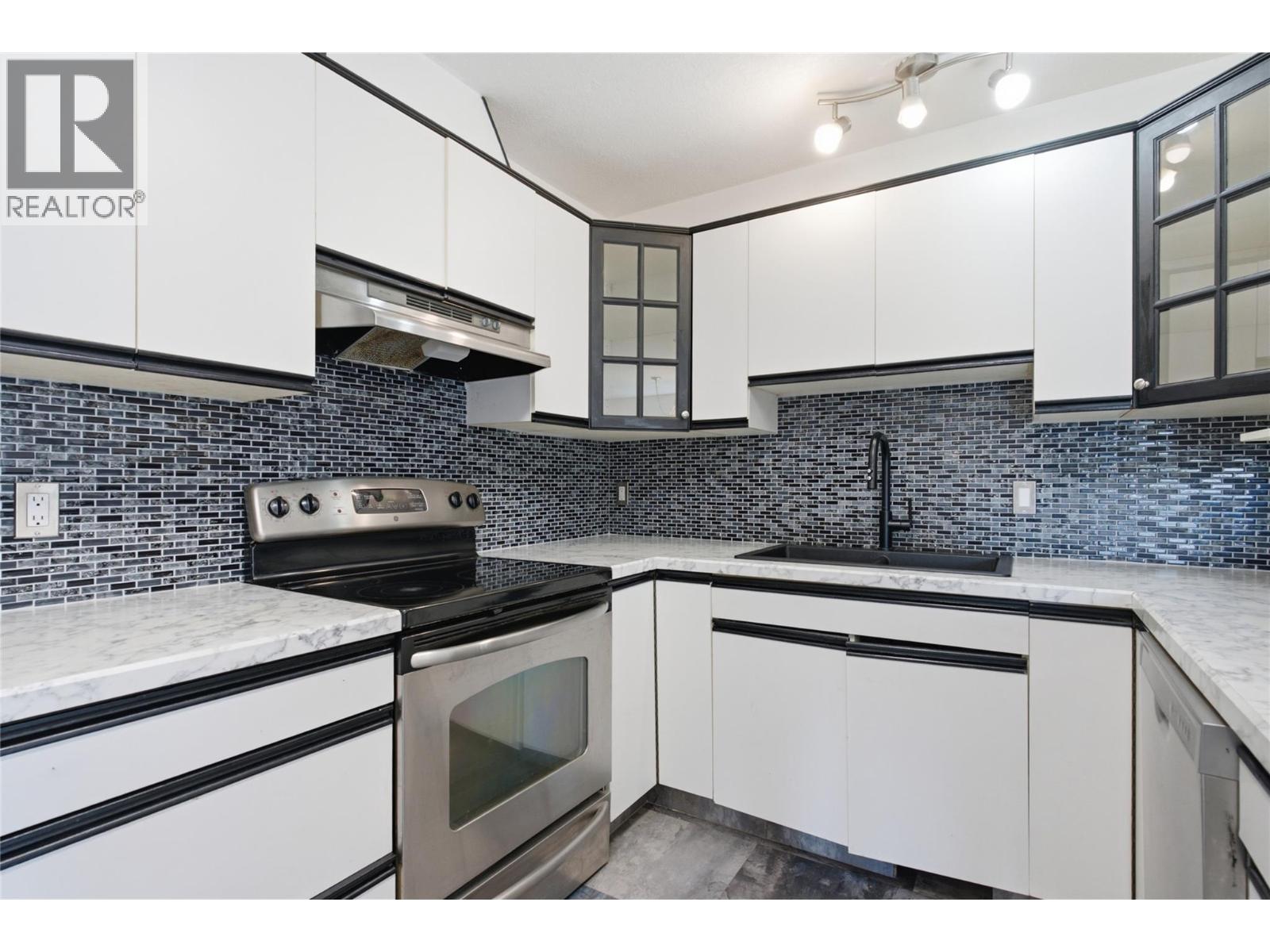 881 Evergreen Place, Kamloops, British Columbia  V2B 5M7 - Photo 16 - 10397643