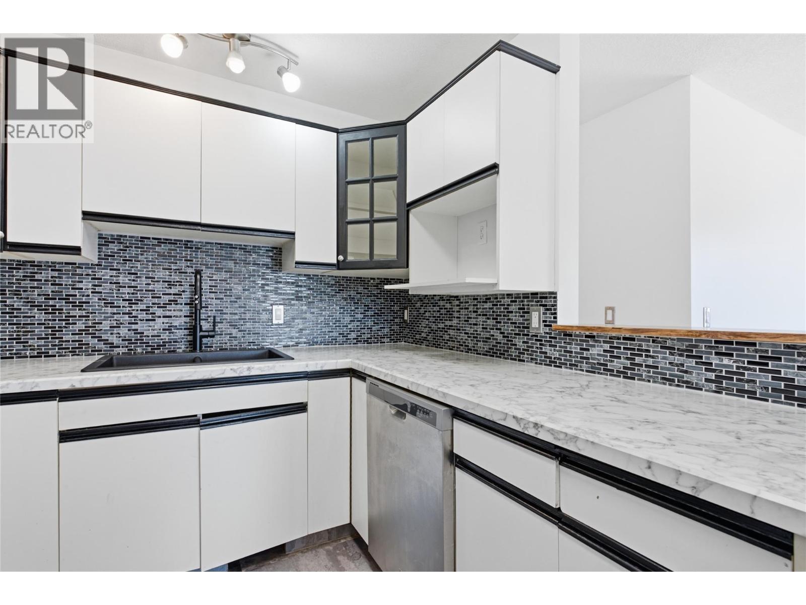 881 Evergreen Place, Kamloops, British Columbia  V2B 5M7 - Photo 17 - 10397643