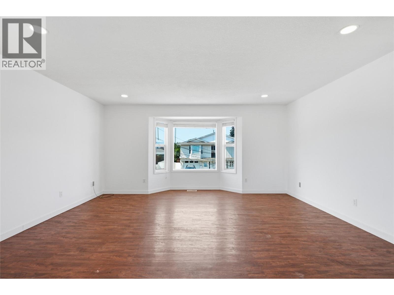 881 Evergreen Place, Kamloops, British Columbia  V2B 5M7 - Photo 7 - 10397643