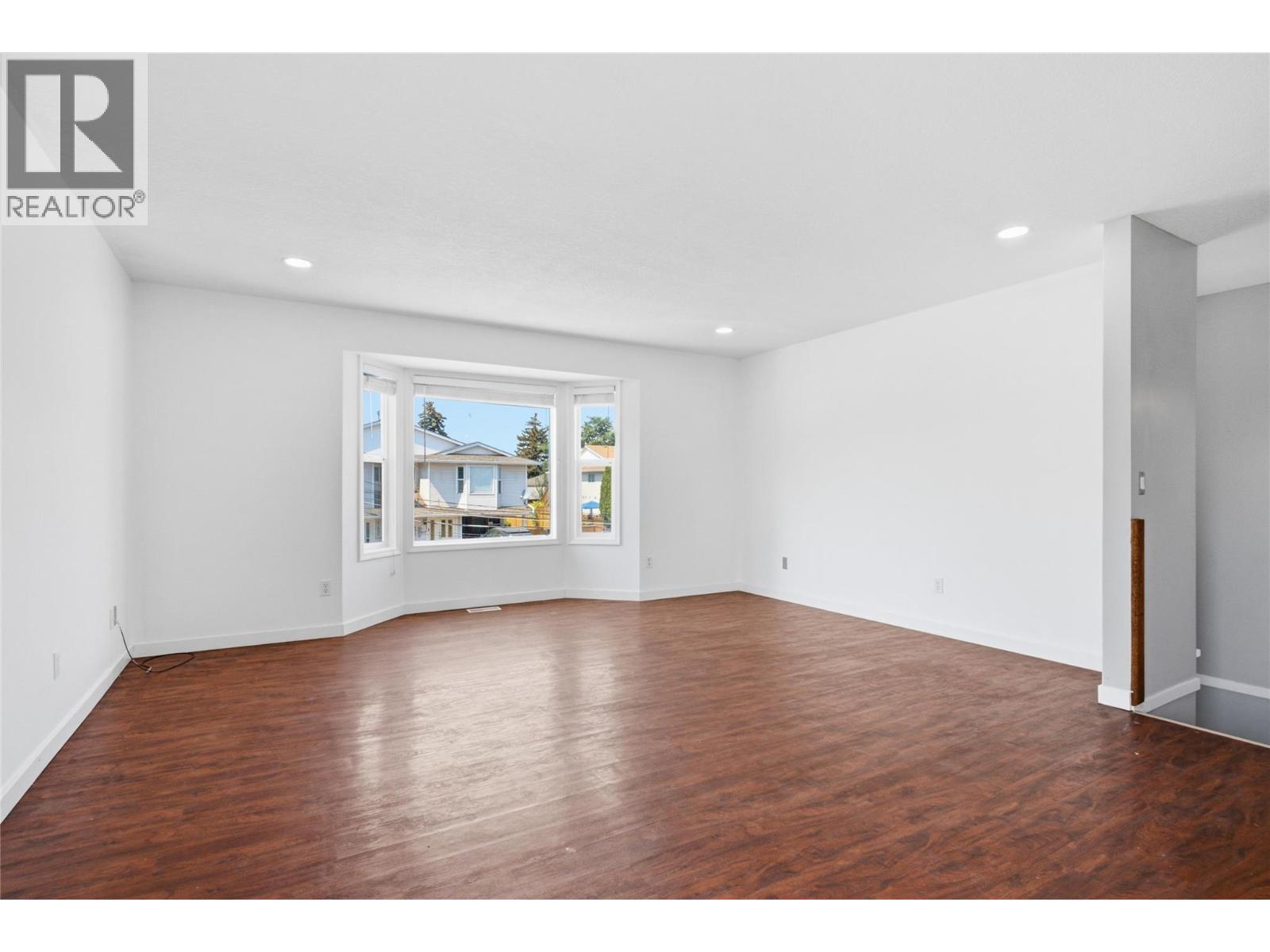 881 Evergreen Place, Kamloops, British Columbia  V2B 5M7 - Photo 9 - 10397643