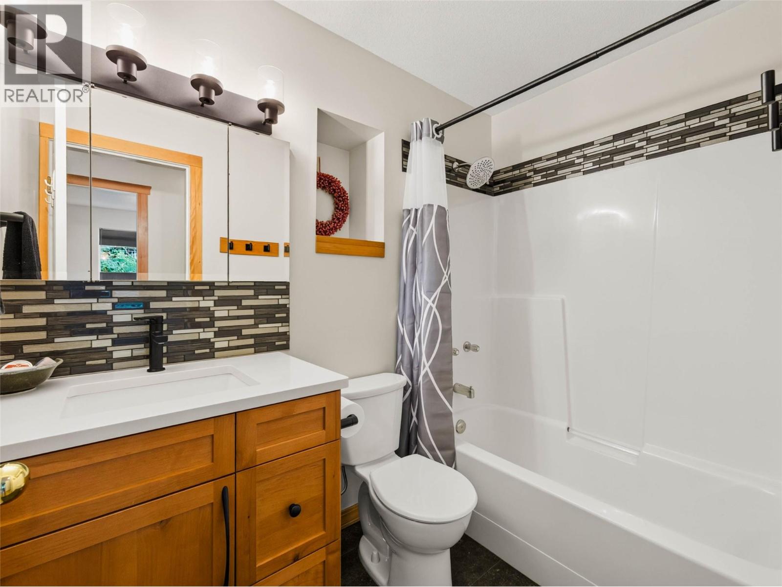 1007 Hoover Street, Nelson, British Columbia  V1L 4X9 - Photo 33 - 10398131
