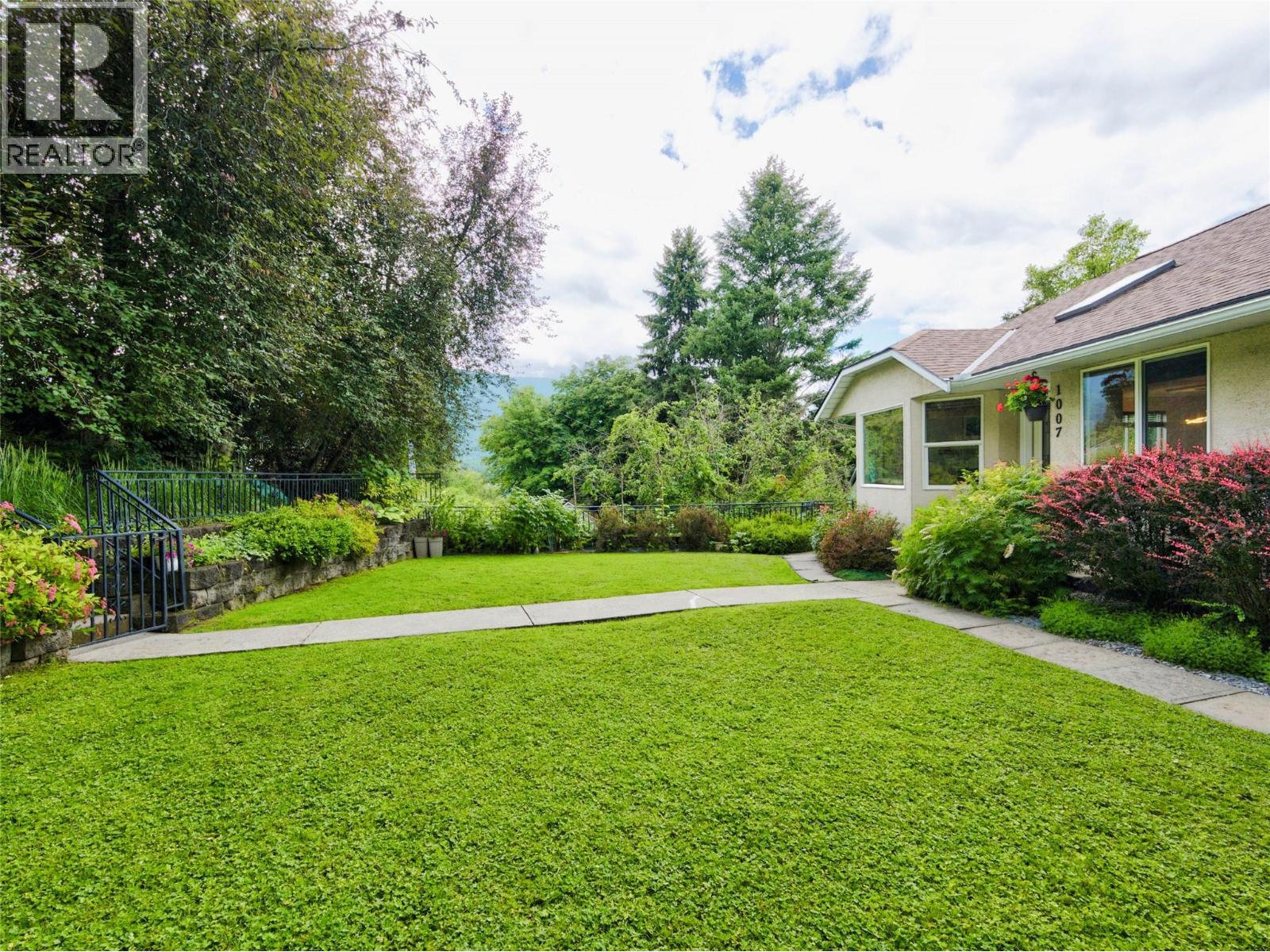 1007 Hoover Street, Nelson, British Columbia  V1L 4X9 - Photo 66 - 10398131