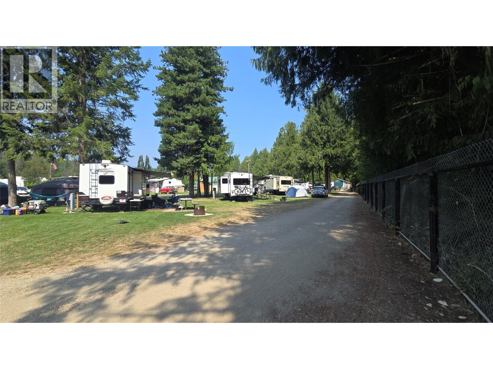 16060 Bc-3a Highway, Crawford Bay, British Columbia  V0B 1E0 - Photo 14 - 10397863