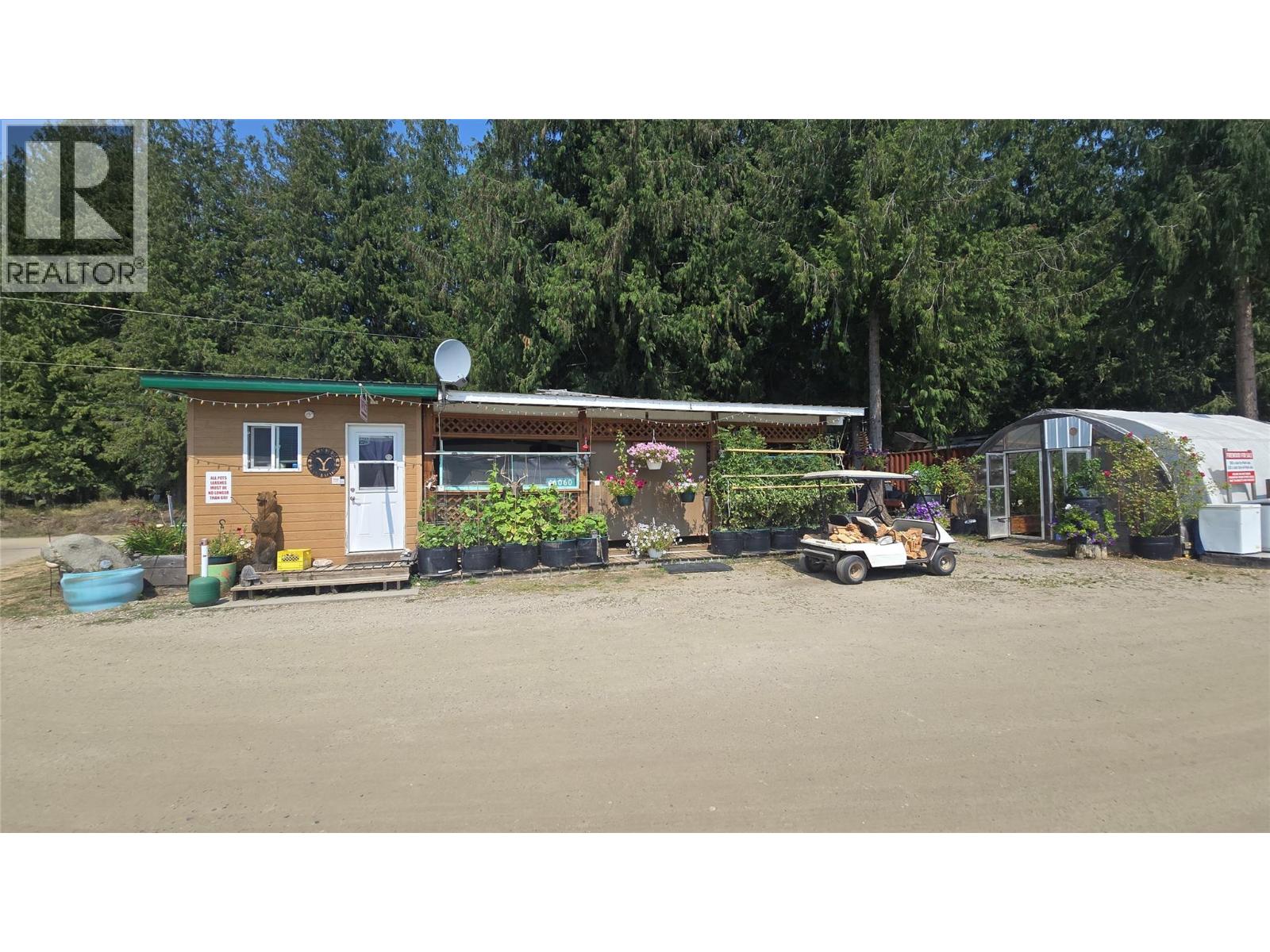 16060 Bc-3a Highway, Crawford Bay, British Columbia  V0B 1E0 - Photo 4 - 10397863