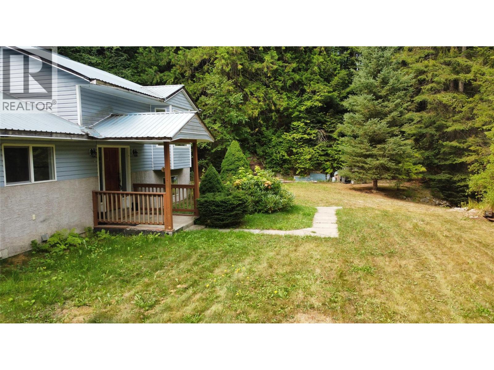 3420 Pass Creek Road, Krestova, British Columbia  V0G 1H2 - Photo 13 - 10398126