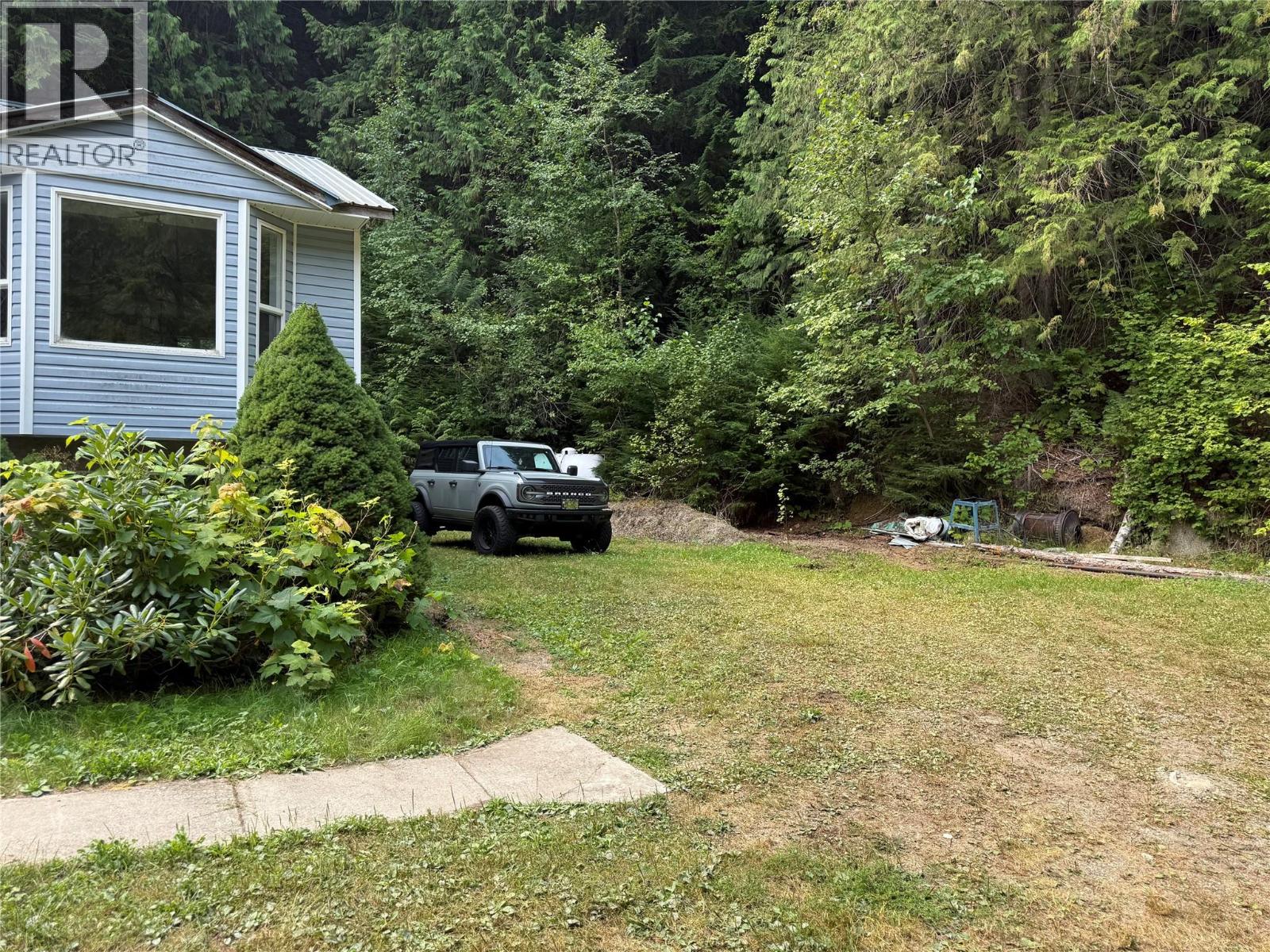 3420 Pass Creek Road, Krestova, British Columbia  V0G 1H2 - Photo 14 - 10398126