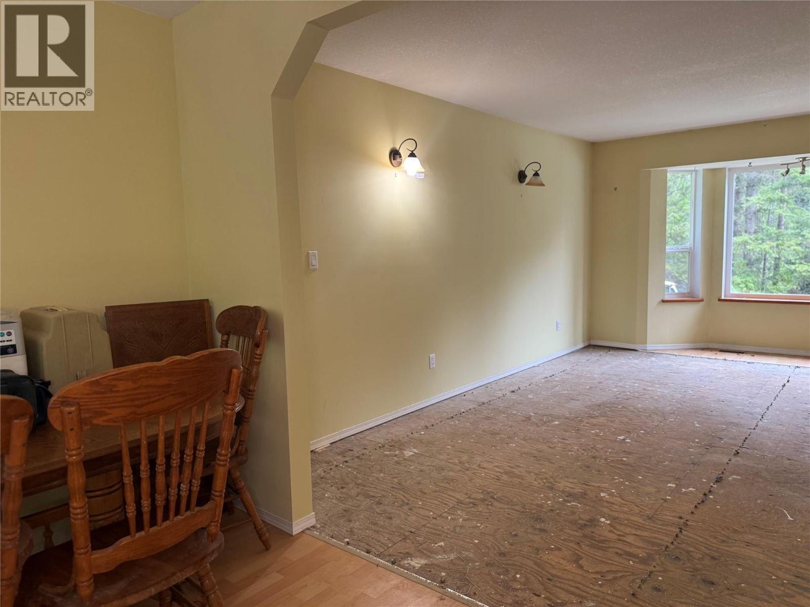 3420 Pass Creek Road, Krestova, British Columbia  V0G 1H2 - Photo 36 - 10398126