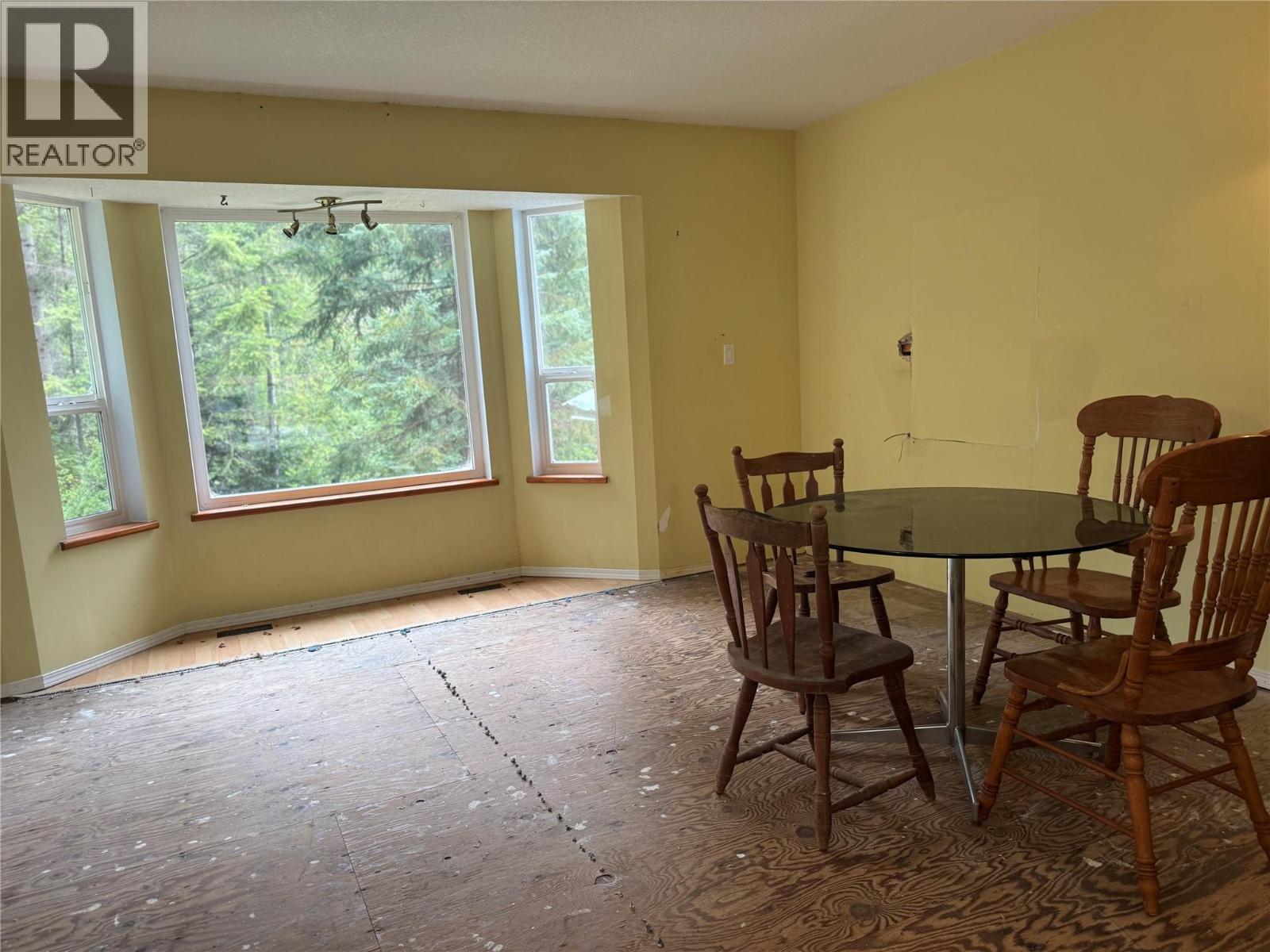 3420 Pass Creek Road, Krestova, British Columbia  V0G 1H2 - Photo 38 - 10398126