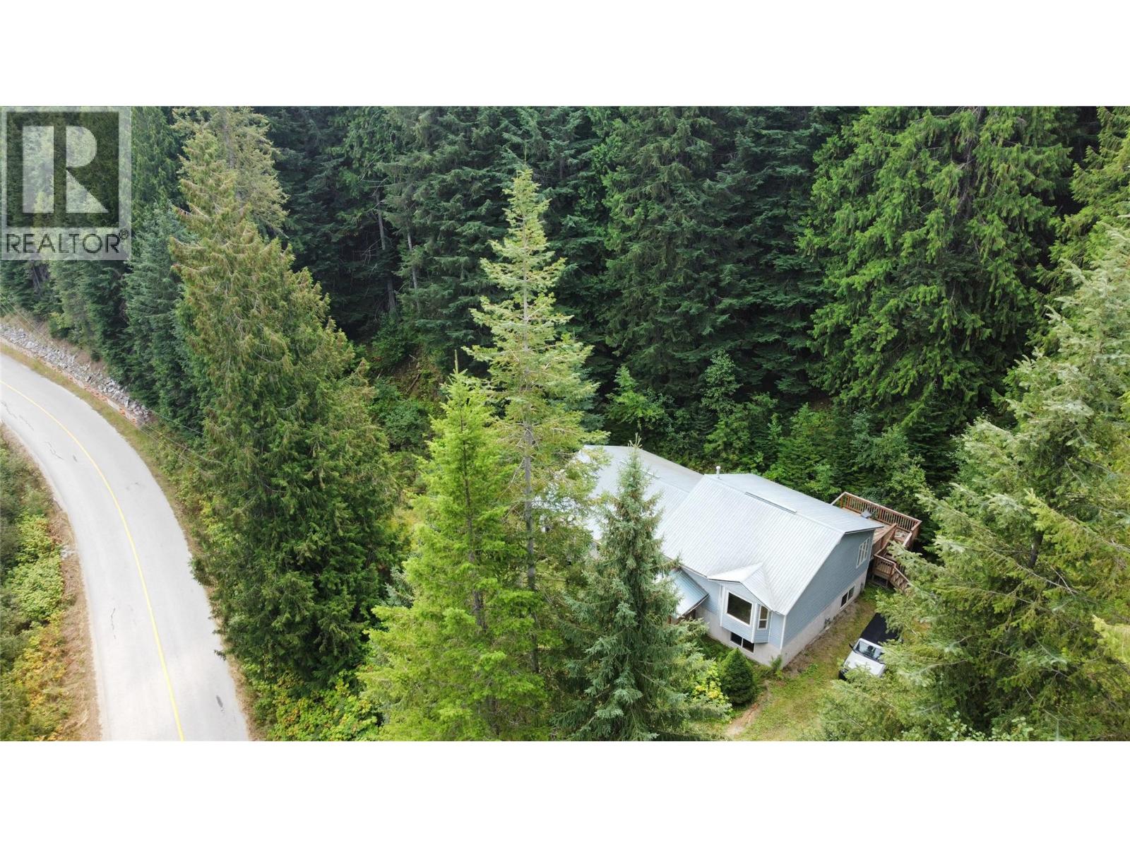3420 Pass Creek Road, Krestova, British Columbia  V0G 1H2 - Photo 4 - 10398126