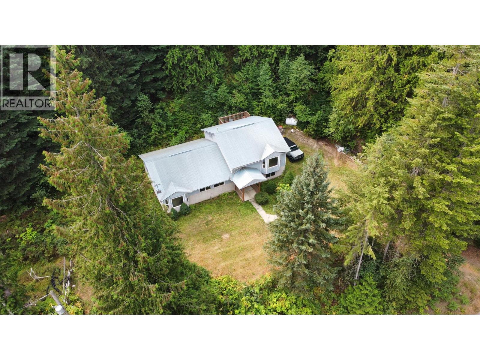 3420 Pass Creek Road, Krestova, British Columbia  V0G 1H2 - Photo 6 - 10398126