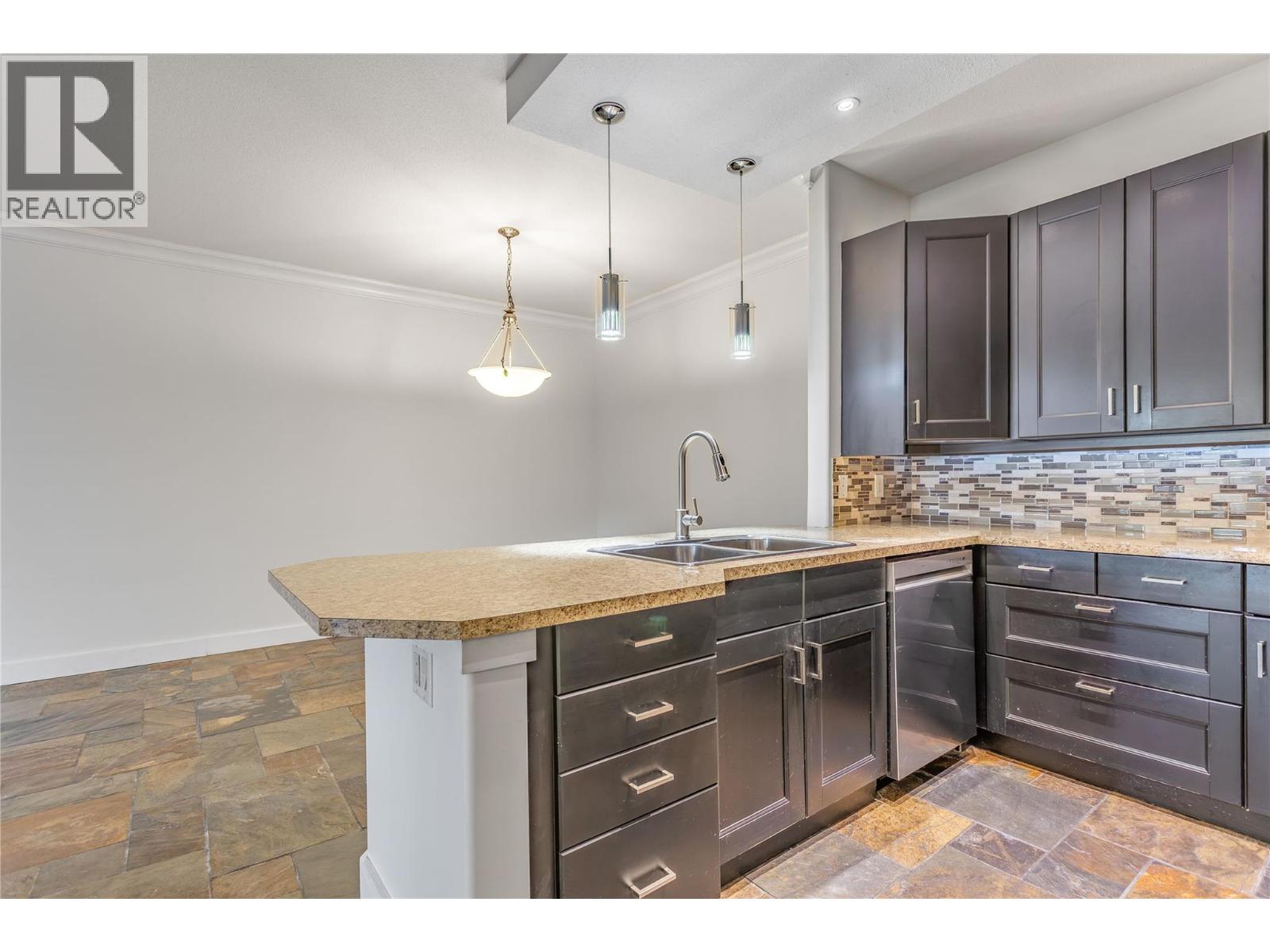 2300 Benvoulin Road Unit# 103, Kelowna, British Columbia  V1W 2C6 - Photo 4 - 10397852