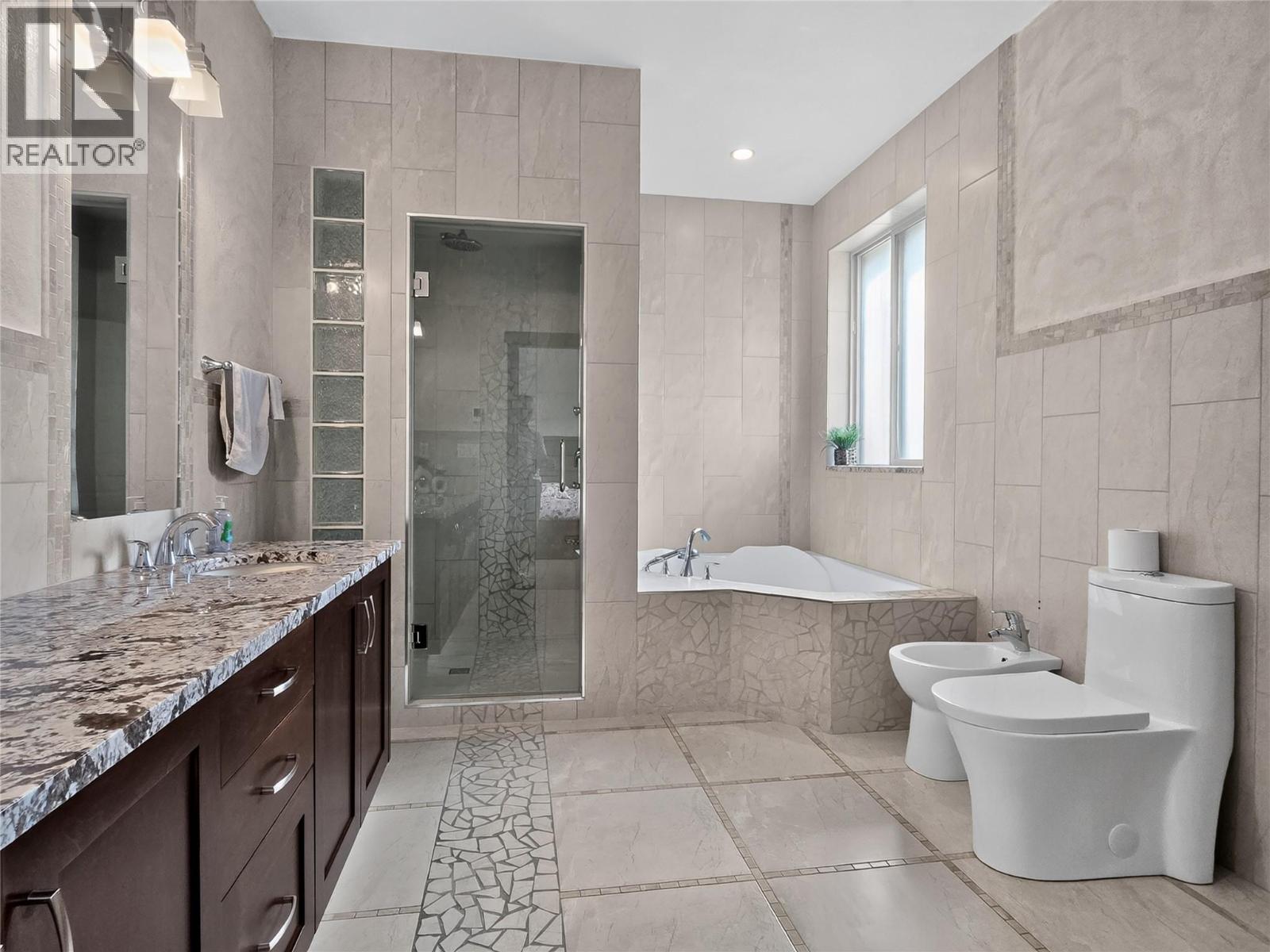 8723 Badger Drive, Kamloops, British Columbia  V2C 0B2 - Photo 17 - 10398057