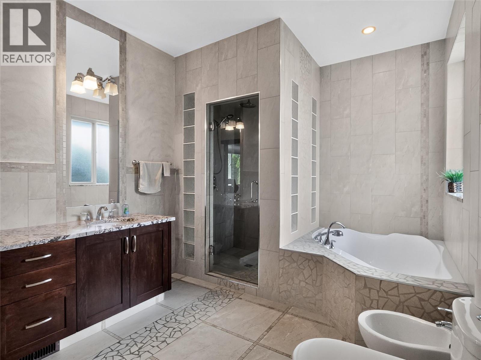 8723 Badger Drive, Kamloops, British Columbia  V2C 0B2 - Photo 18 - 10398057
