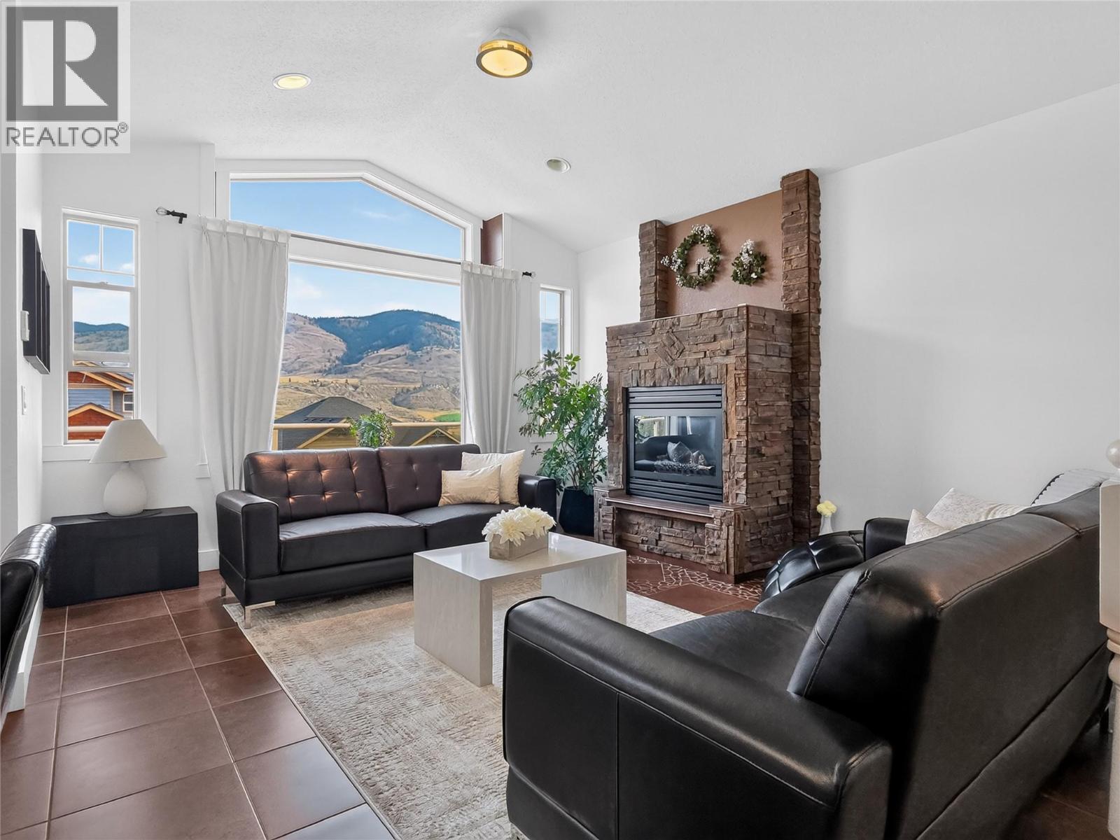 8723 Badger Drive, Kamloops, British Columbia  V2C 0B2 - Photo 4 - 10398057