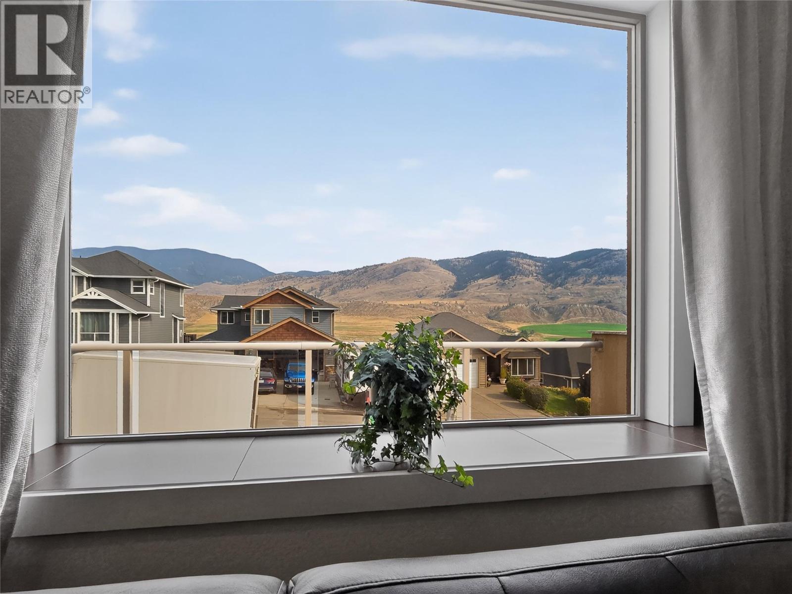 8723 Badger Drive, Kamloops, British Columbia  V2C 0B2 - Photo 6 - 10398057