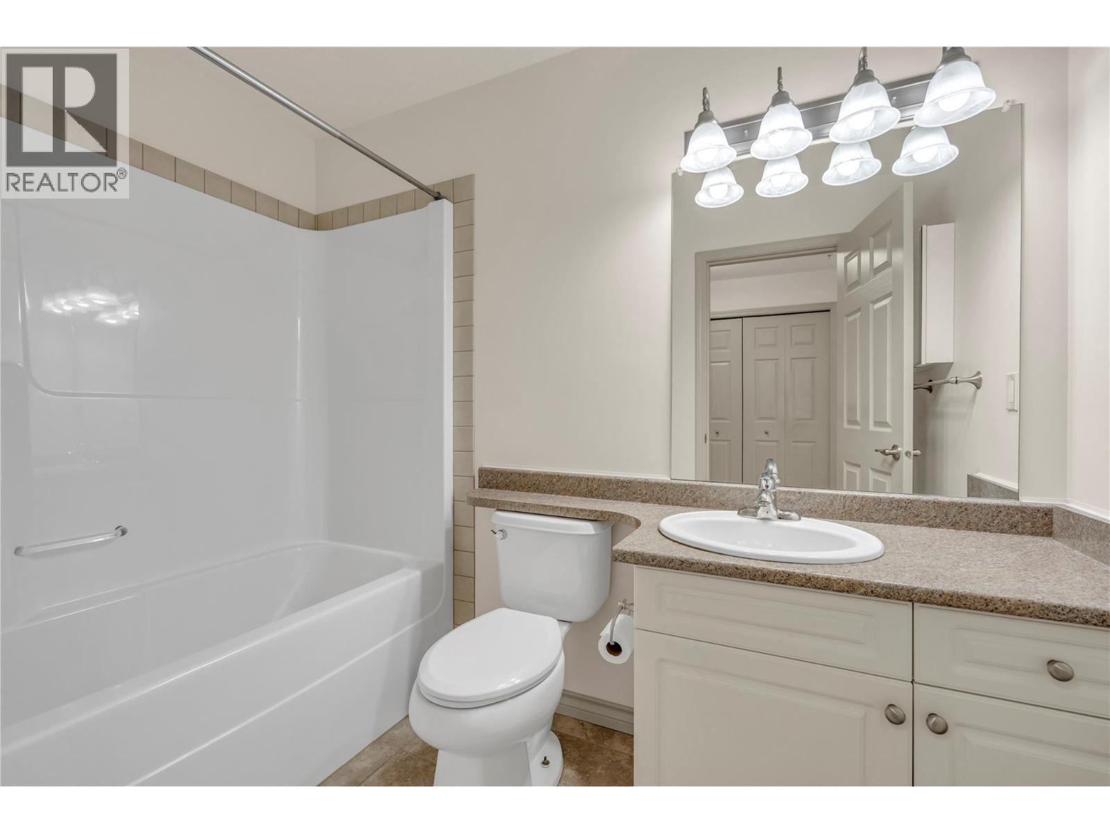 2125 Atkinson Street Unit# 705, Penticton, British Columbia  V2A 9E6 - Photo 11 - 10397161