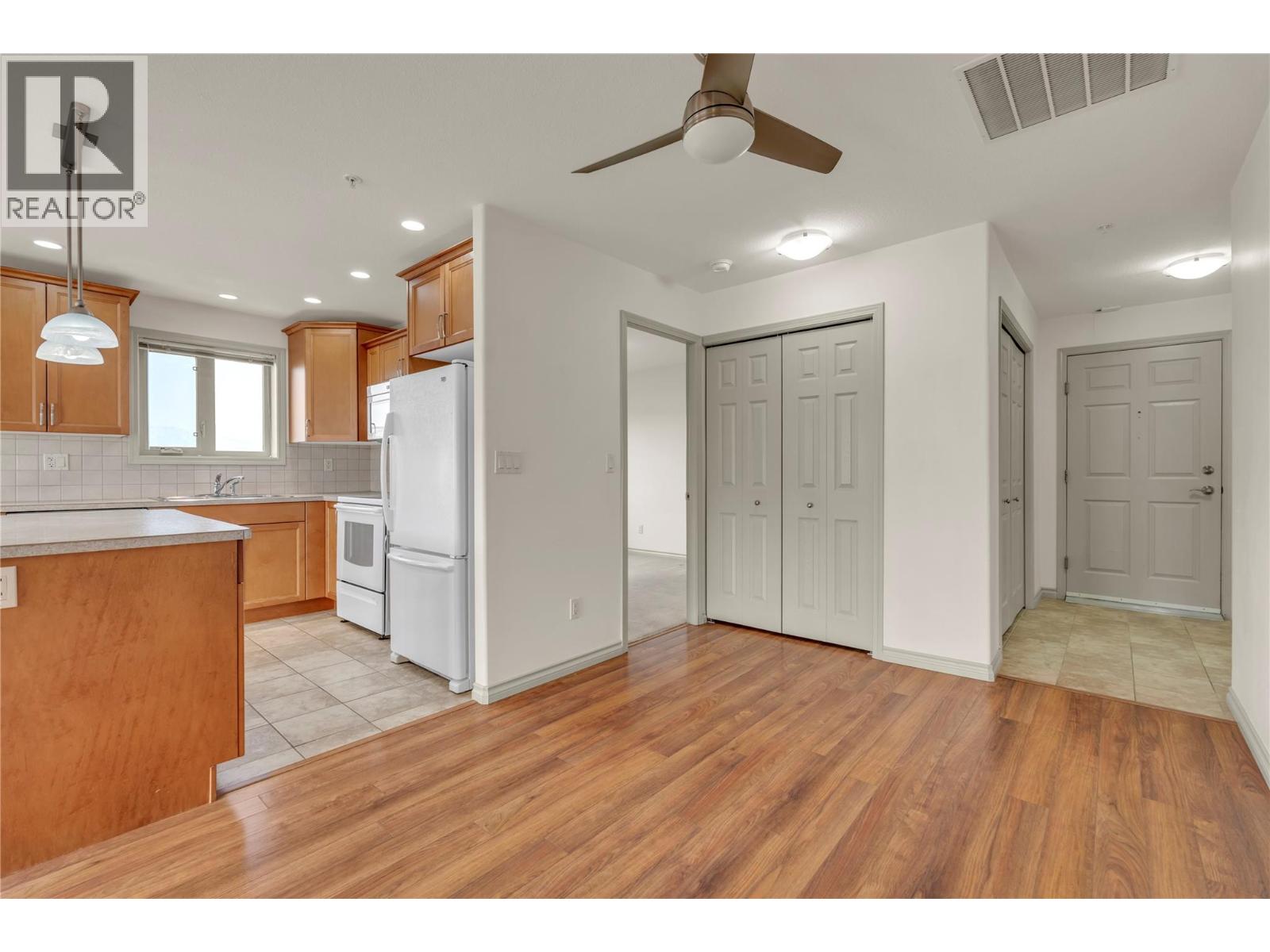 2125 Atkinson Street Unit# 705, Penticton, British Columbia  V2A 9E6 - Photo 14 - 10397161