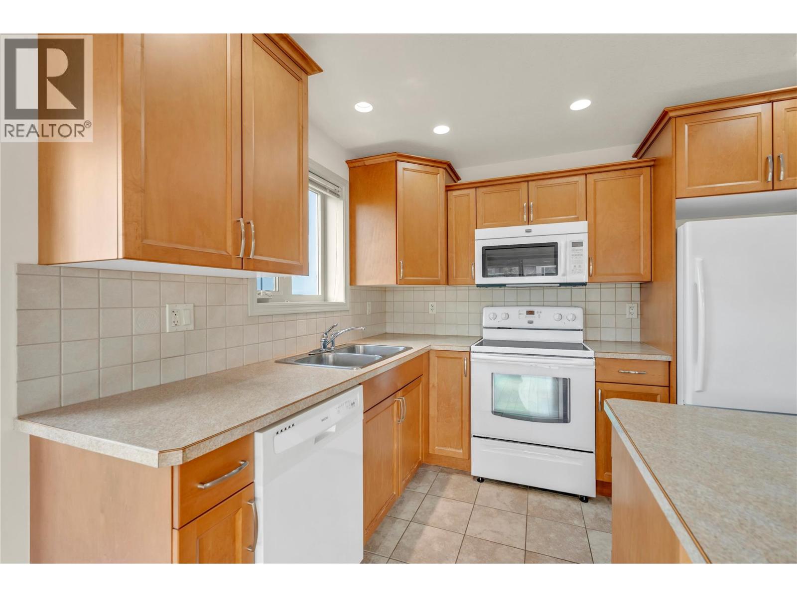 2125 Atkinson Street Unit# 705, Penticton, British Columbia  V2A 9E6 - Photo 15 - 10397161