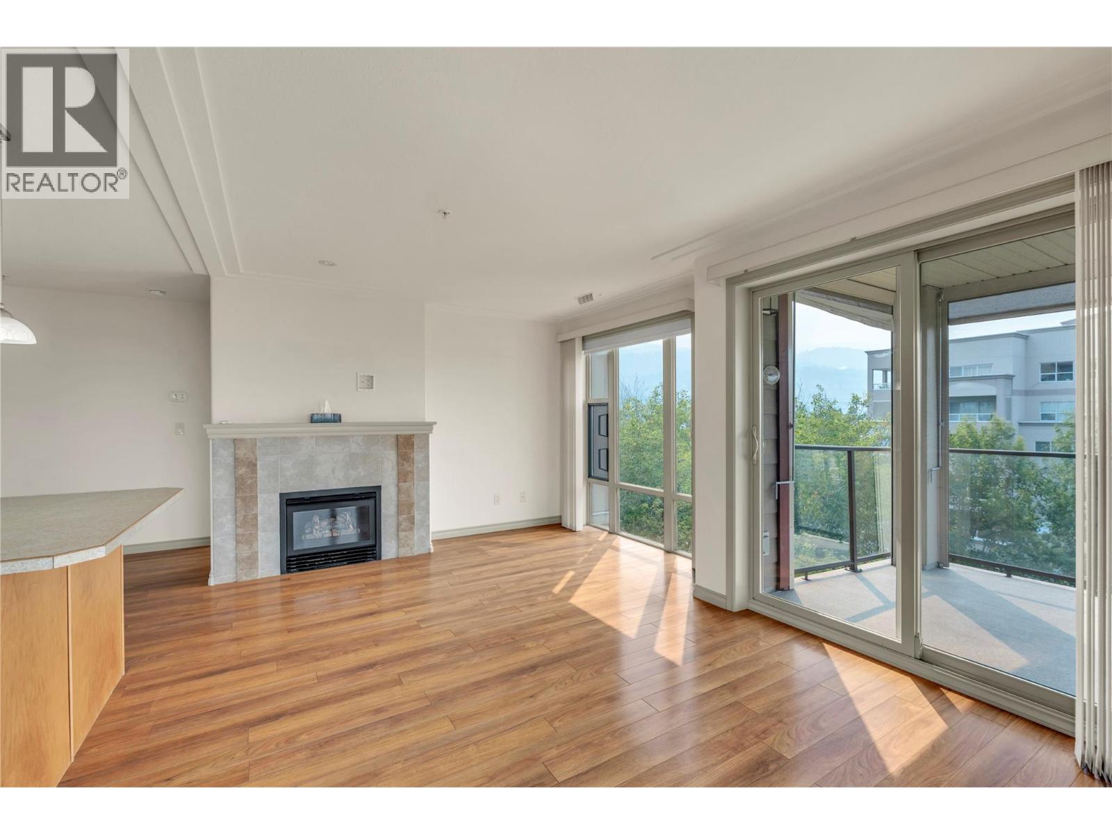 2125 Atkinson Street Unit# 705, Penticton, British Columbia  V2A 9E6 - Photo 3 - 10397161