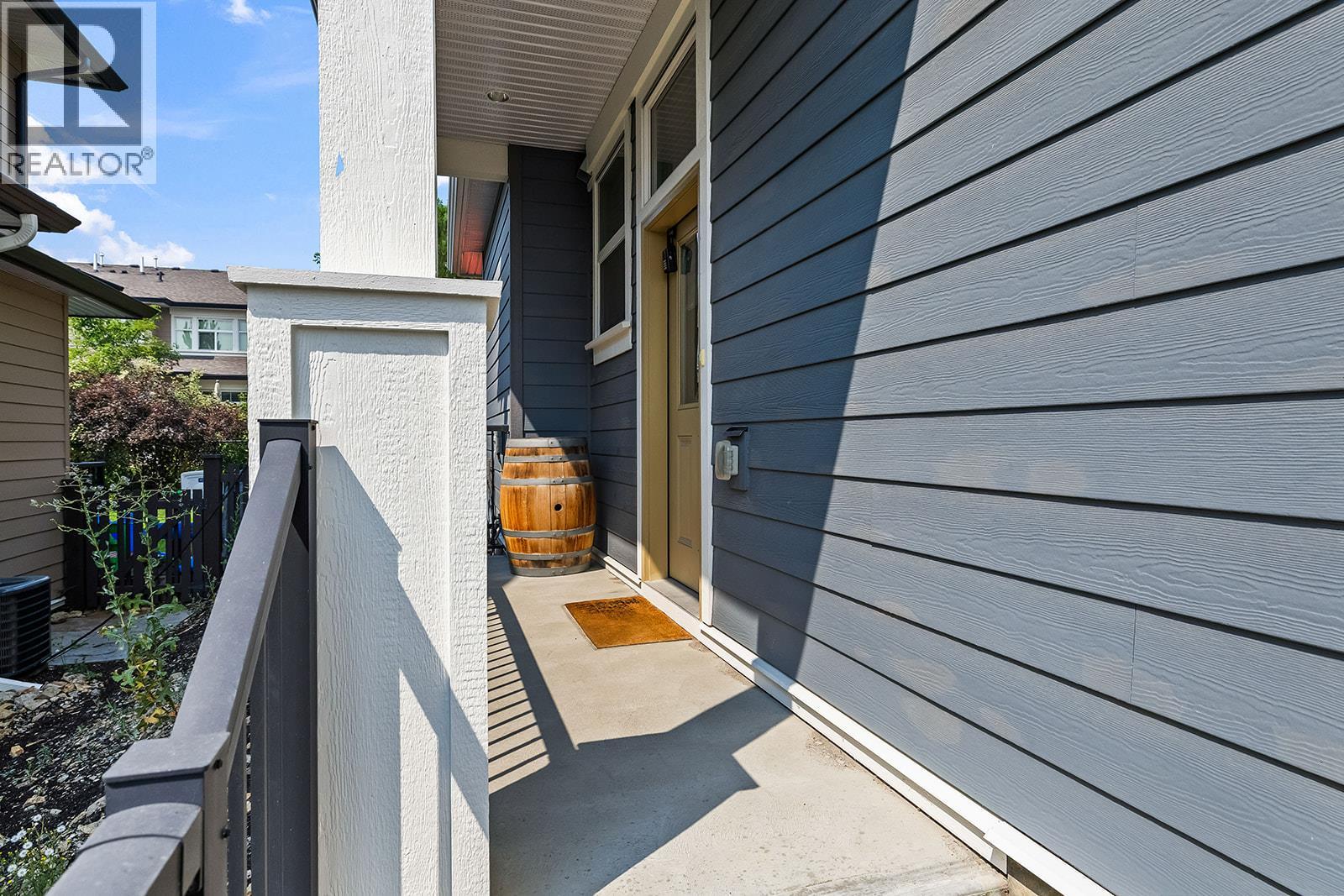 12905 Lake Hill Lane, Lake Country, British Columbia  V4V 2S9 - Photo 2 - 10397024