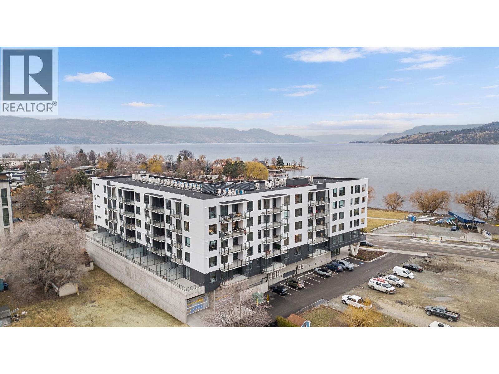 3051 Abbott Street Unit# 401, Kelowna, British Columbia  V1Y 0P1 - Photo 1 - 10397785