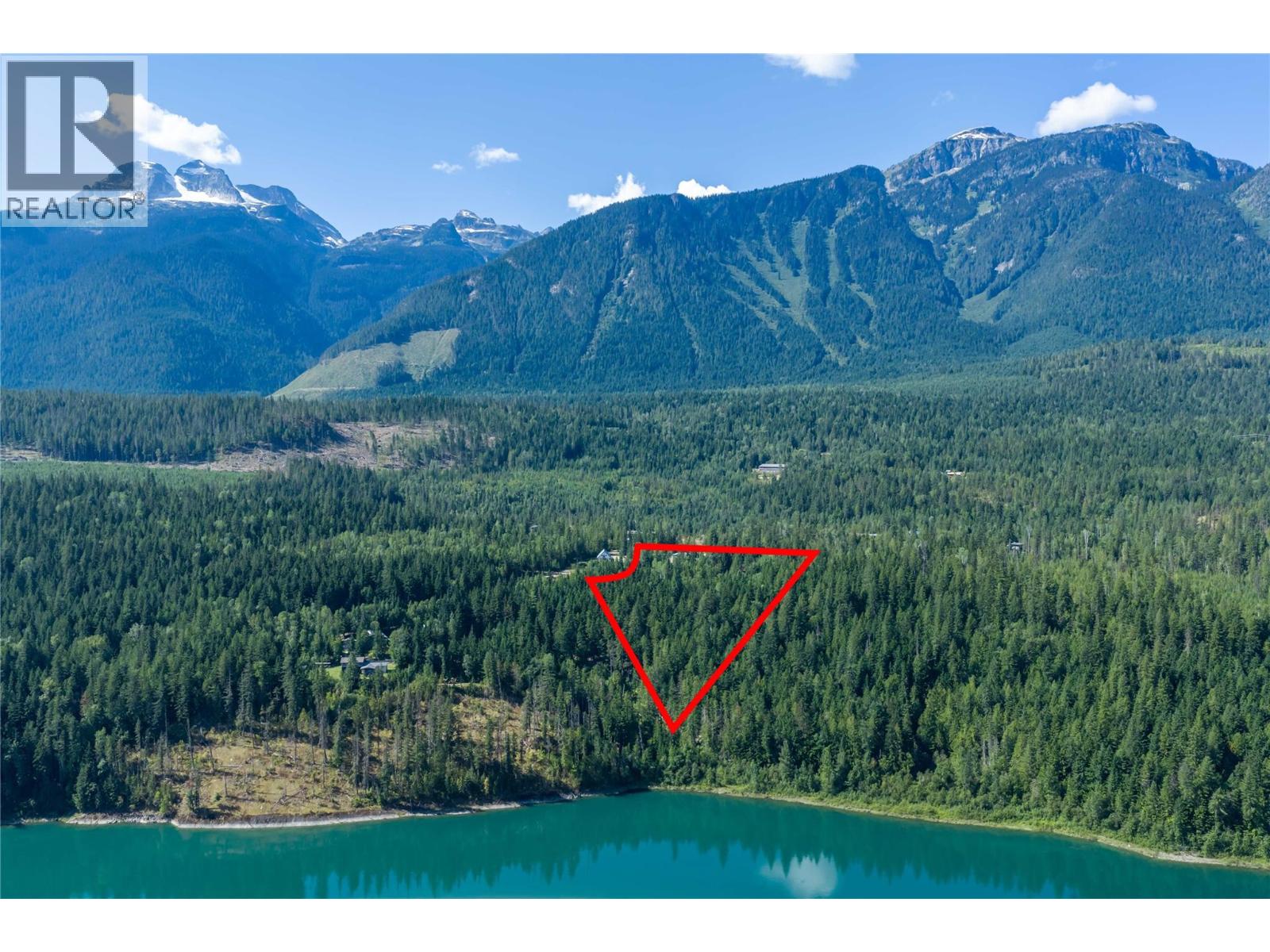 1808 Northview Drive, Revelstoke, British Columbia  V0E 2S1 - Photo 4 - 10397975