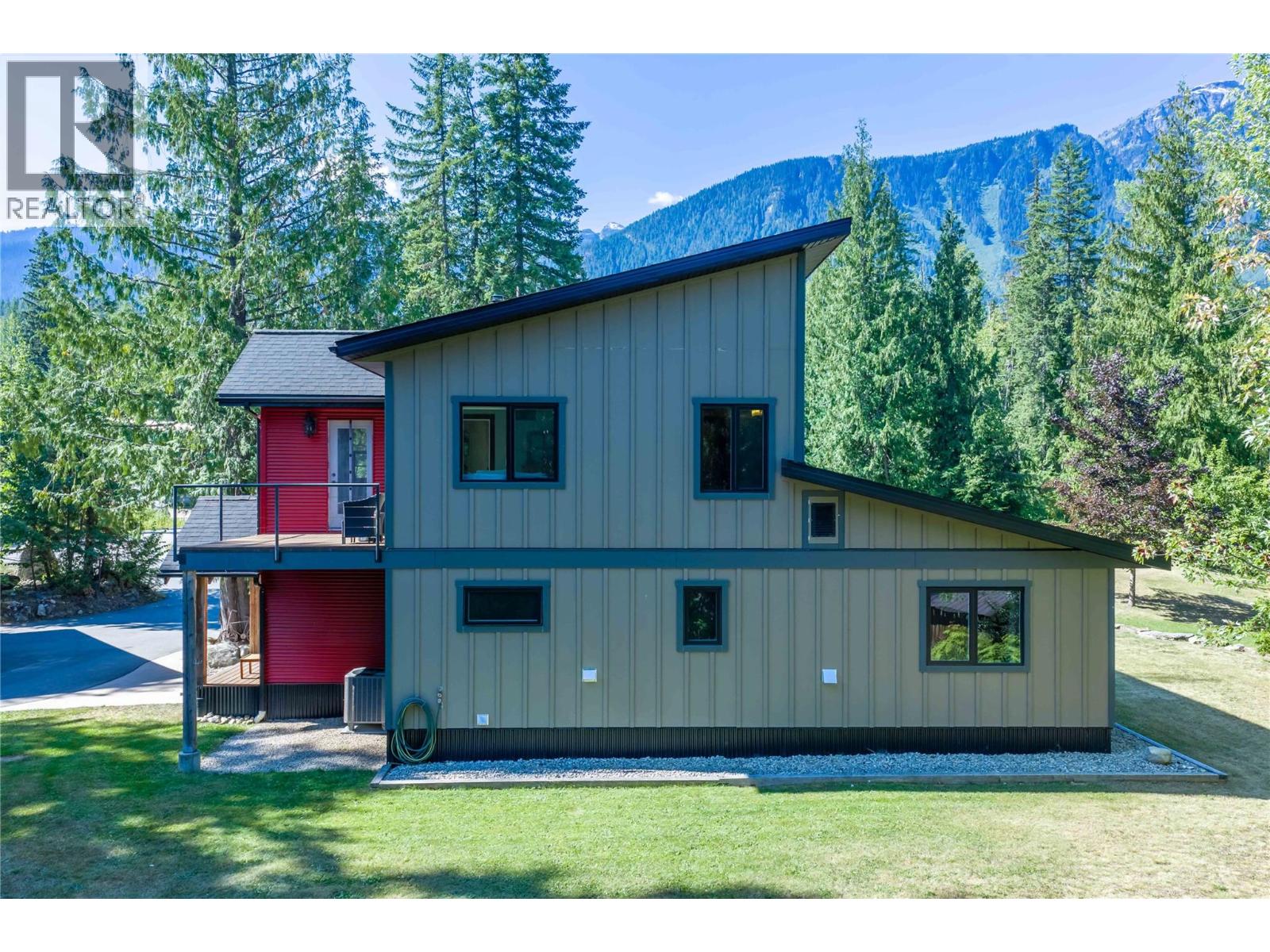 1808 Northview Drive, Revelstoke, British Columbia  V0E 2S1 - Photo 55 - 10397975