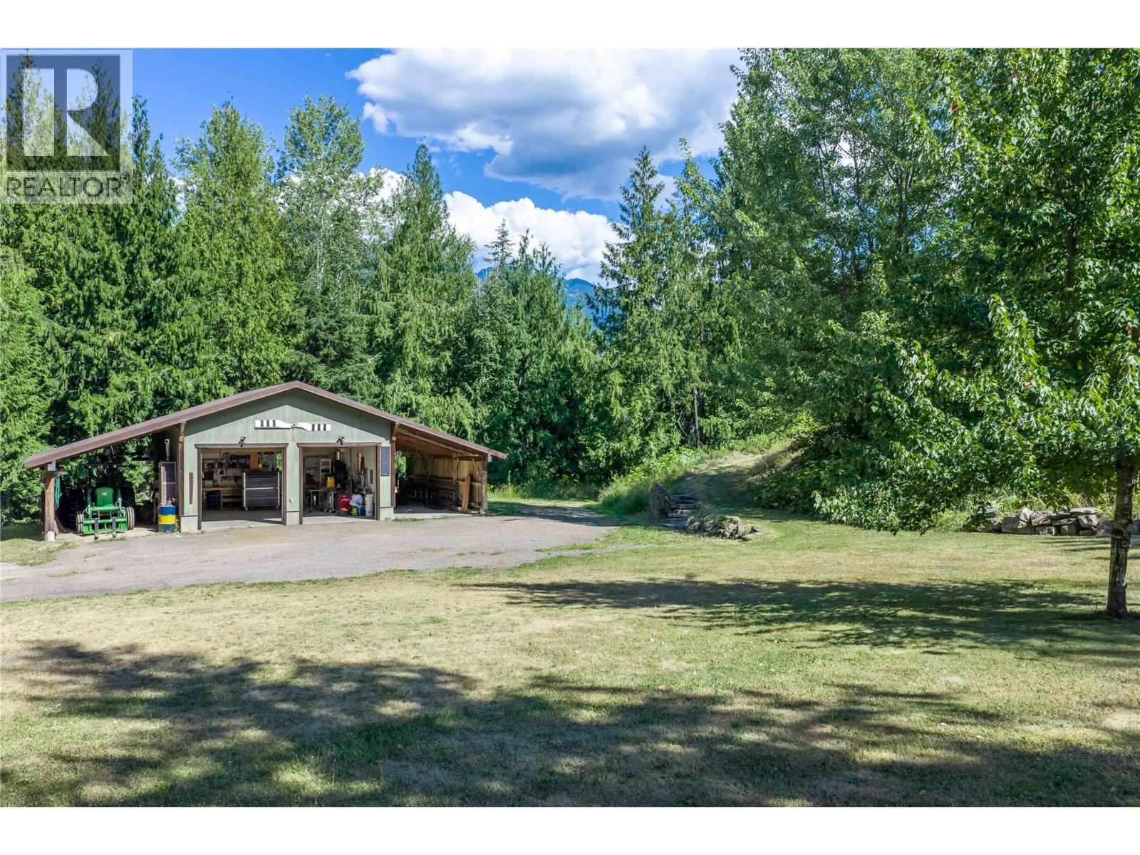 1808 Northview Drive, Revelstoke, British Columbia  V0E 2S1 - Photo 59 - 10397975
