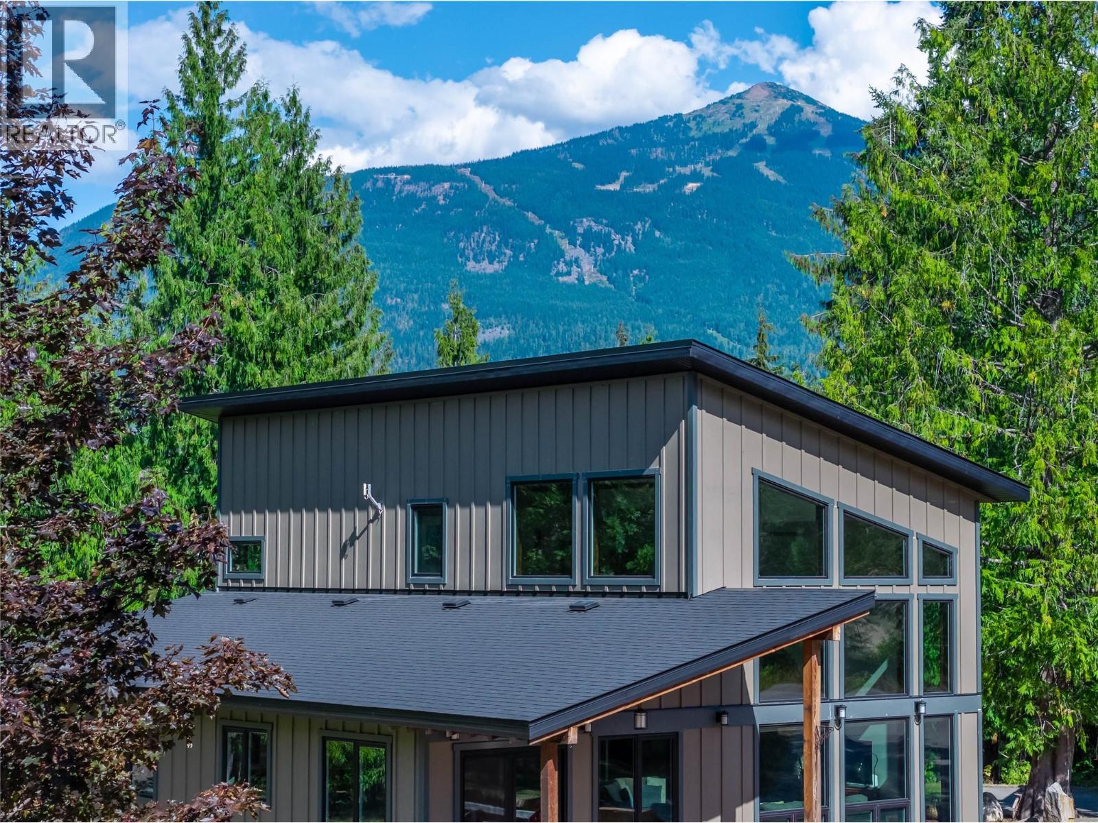 1808 Northview Drive, Revelstoke, British Columbia  V0E 2S1 - Photo 69 - 10397975