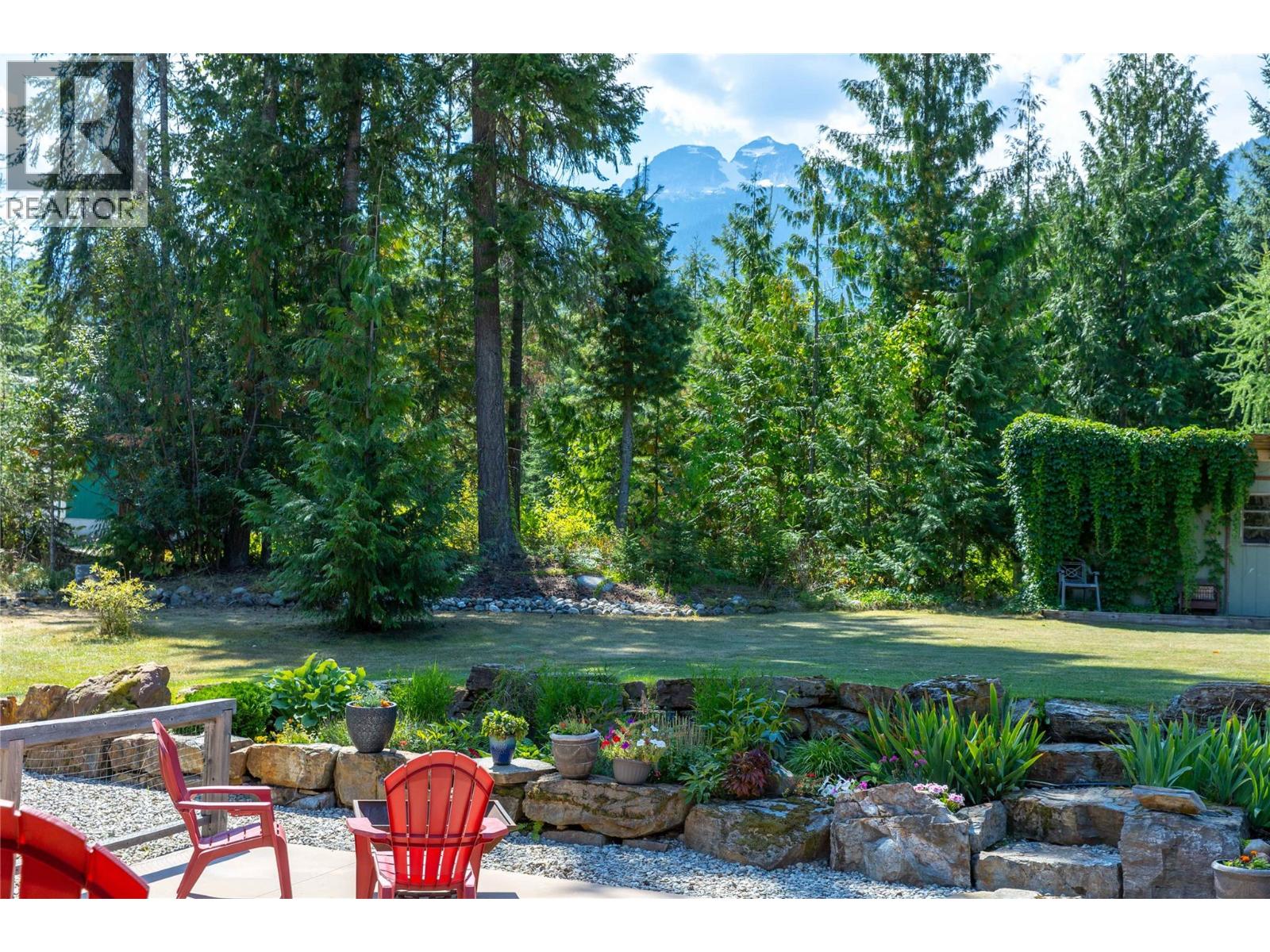 1808 Northview Drive, Revelstoke, British Columbia  V0E 2S1 - Photo 8 - 10397975