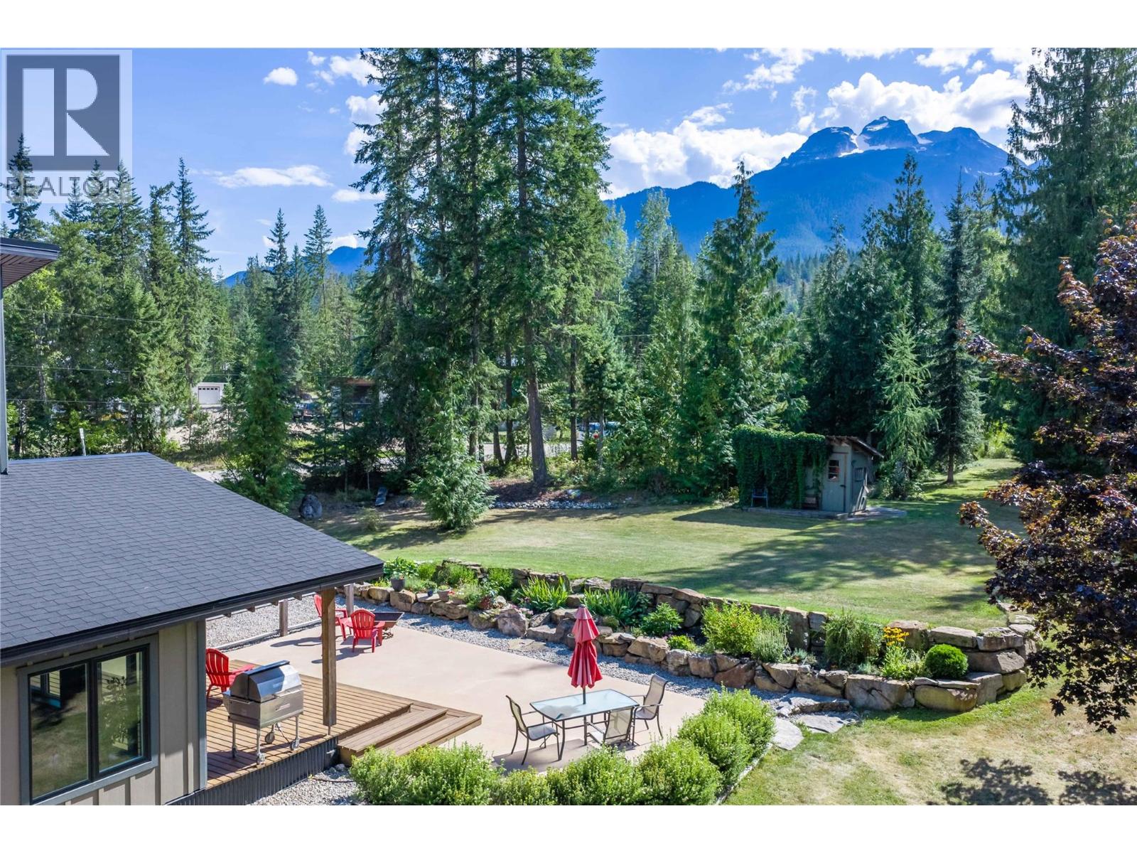 1808 Northview Drive, Revelstoke, British Columbia  V0E 2S1 - Photo 9 - 10397975