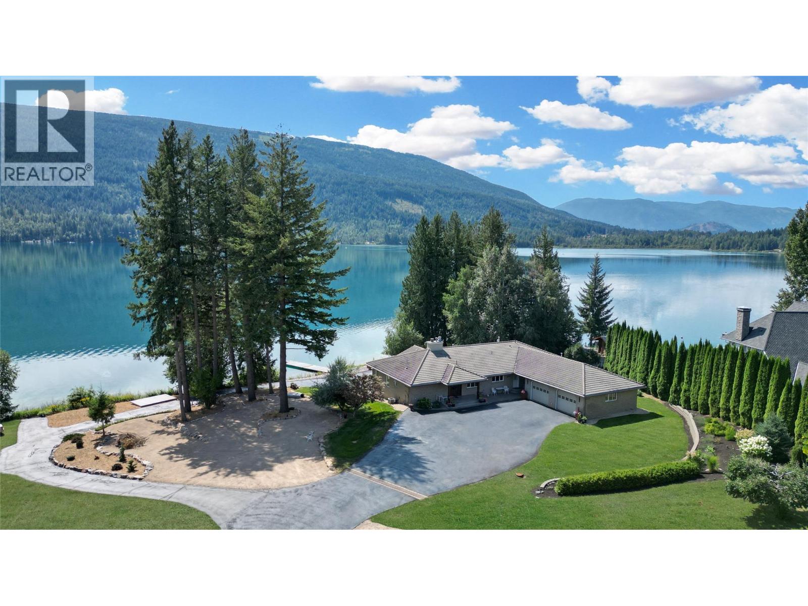 3886 Parri Road, Sorrento, British Columbia  V0E 2W1 - Photo 1 - 10397964