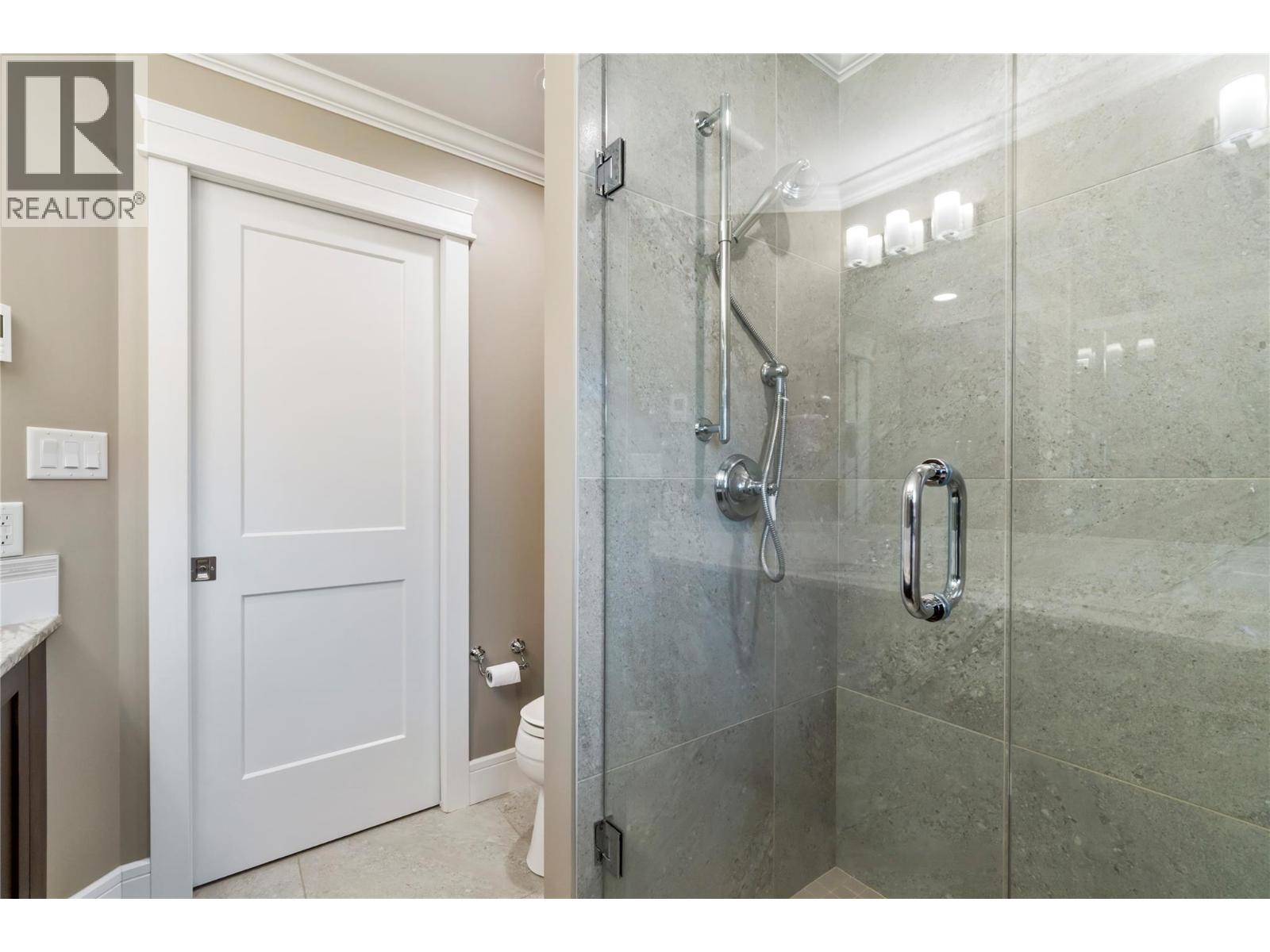 3886 Parri Road, Sorrento, British Columbia  V0E 2W1 - Photo 24 - 10397964