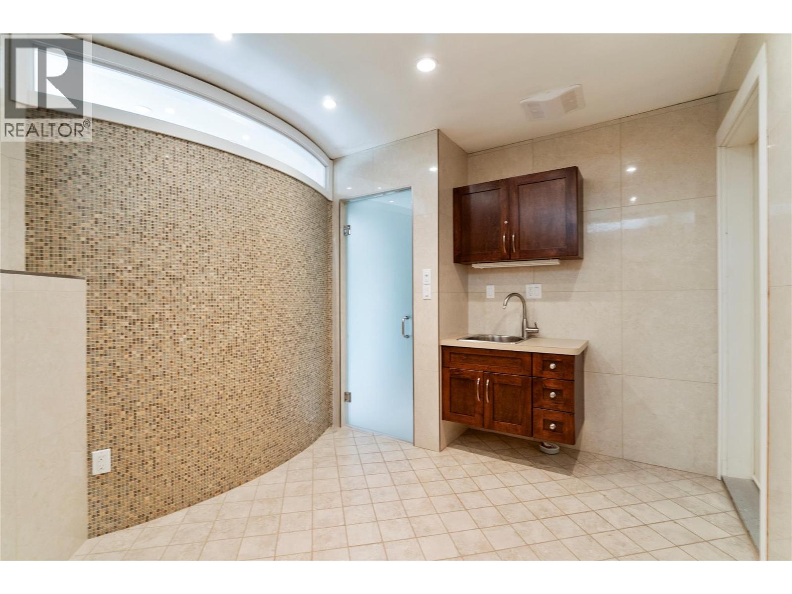 3886 Parri Road, Sorrento, British Columbia  V0E 2W1 - Photo 36 - 10397964