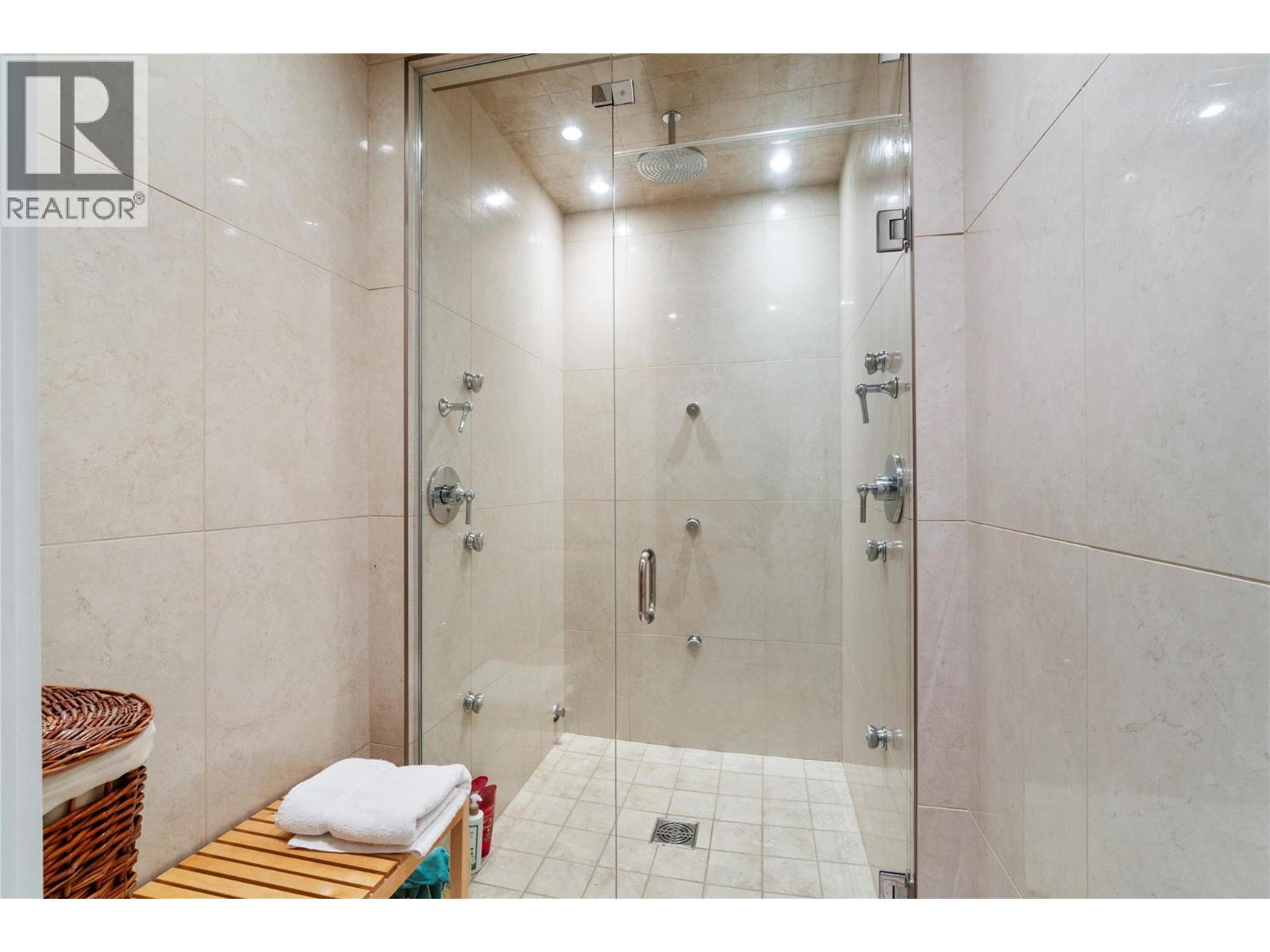 3886 Parri Road, Sorrento, British Columbia  V0E 2W1 - Photo 37 - 10397964