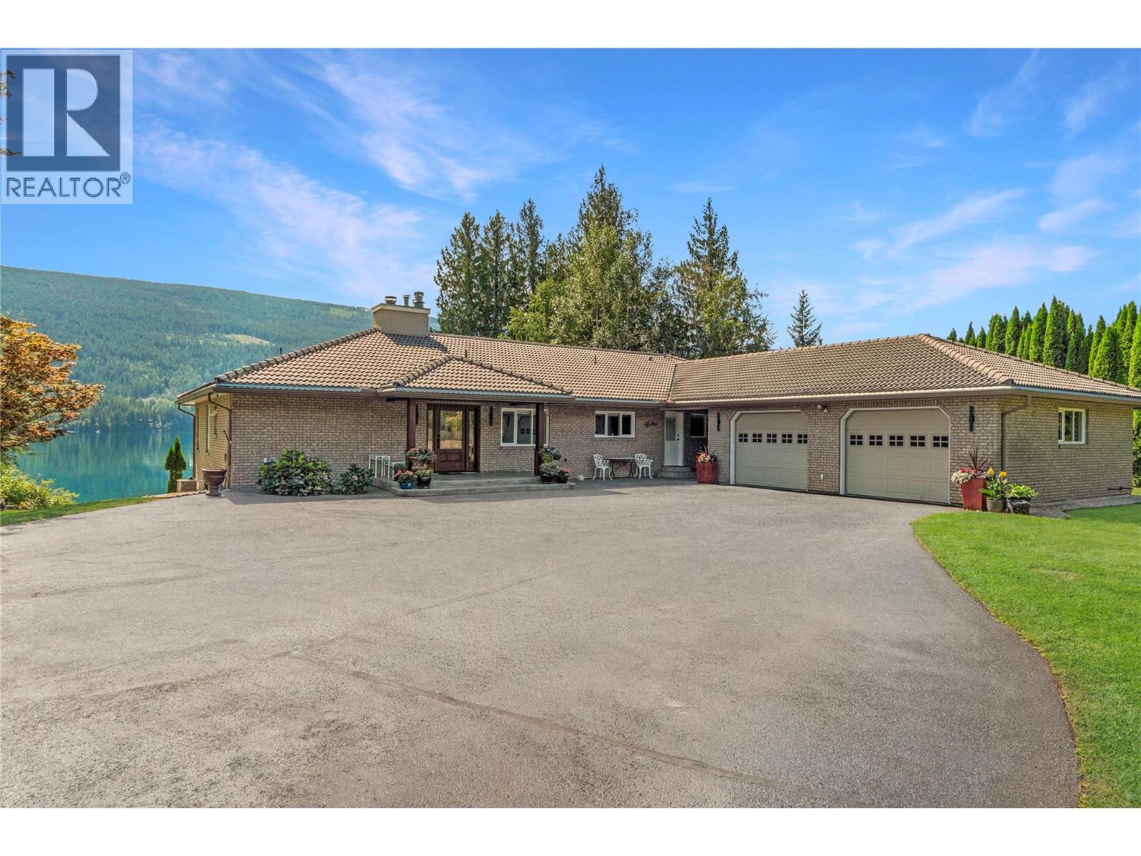 3886 Parri Road, Sorrento, British Columbia  V0E 2W1 - Photo 73 - 10397964