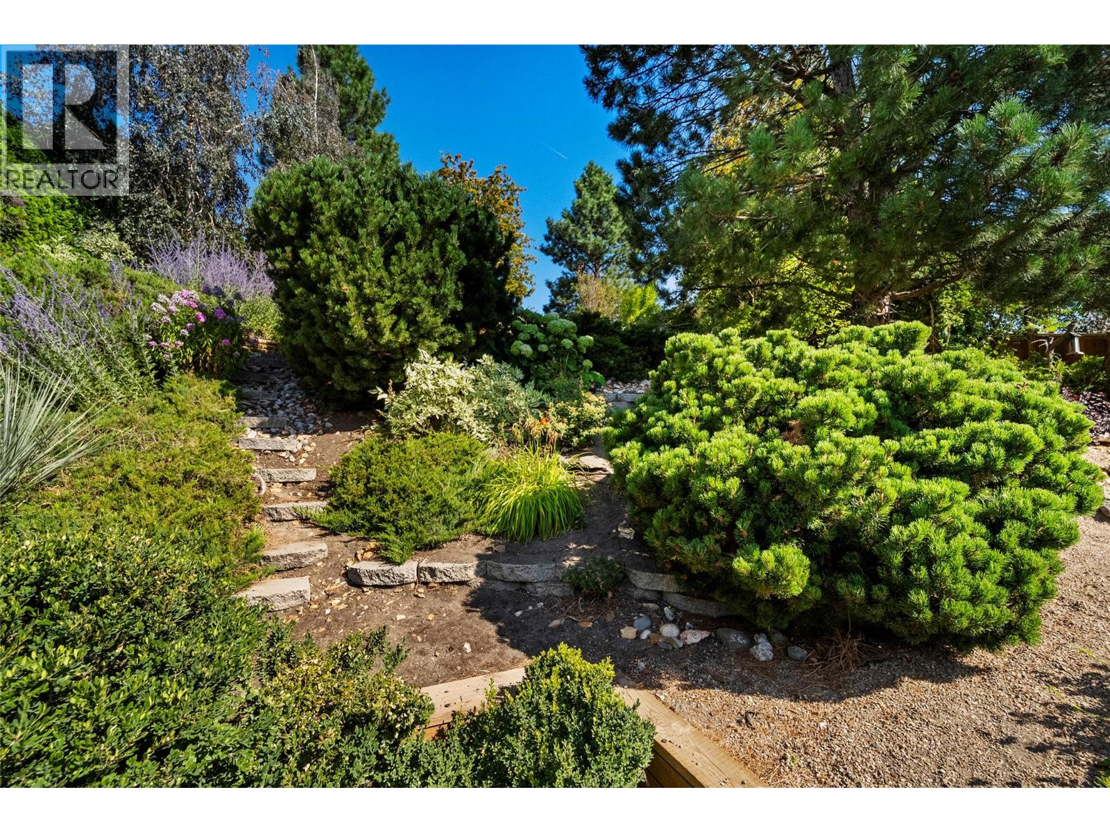 1434 Mt Dufferin Drive, Kamloops, British Columbia  V2E 1S1 - Photo 43 - 10398208