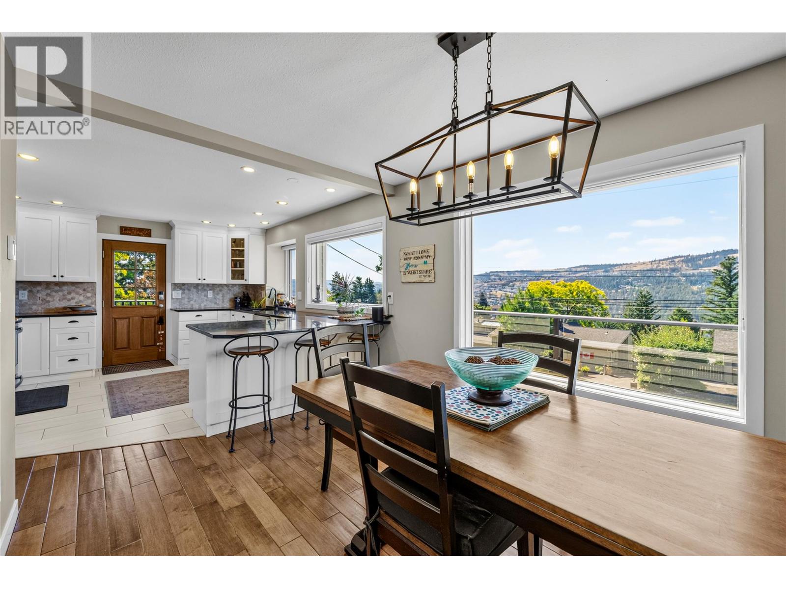 1434 Mt Dufferin Drive, Kamloops, British Columbia  V2E 1S1 - Photo 6 - 10398208