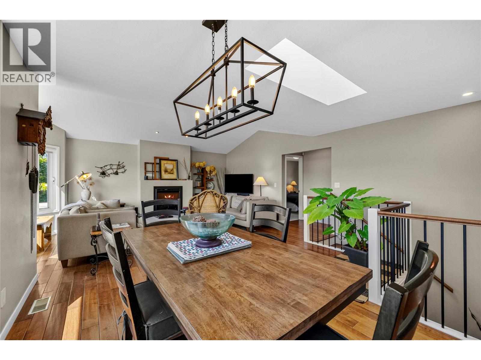 1434 Mt Dufferin Drive, Kamloops, British Columbia  V2E 1S1 - Photo 7 - 10398208